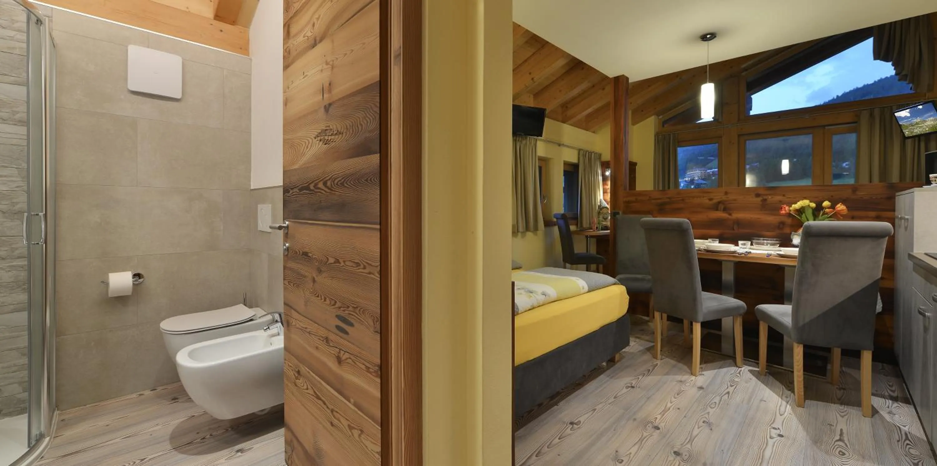 Shower in Hotel Piccolo Mondo