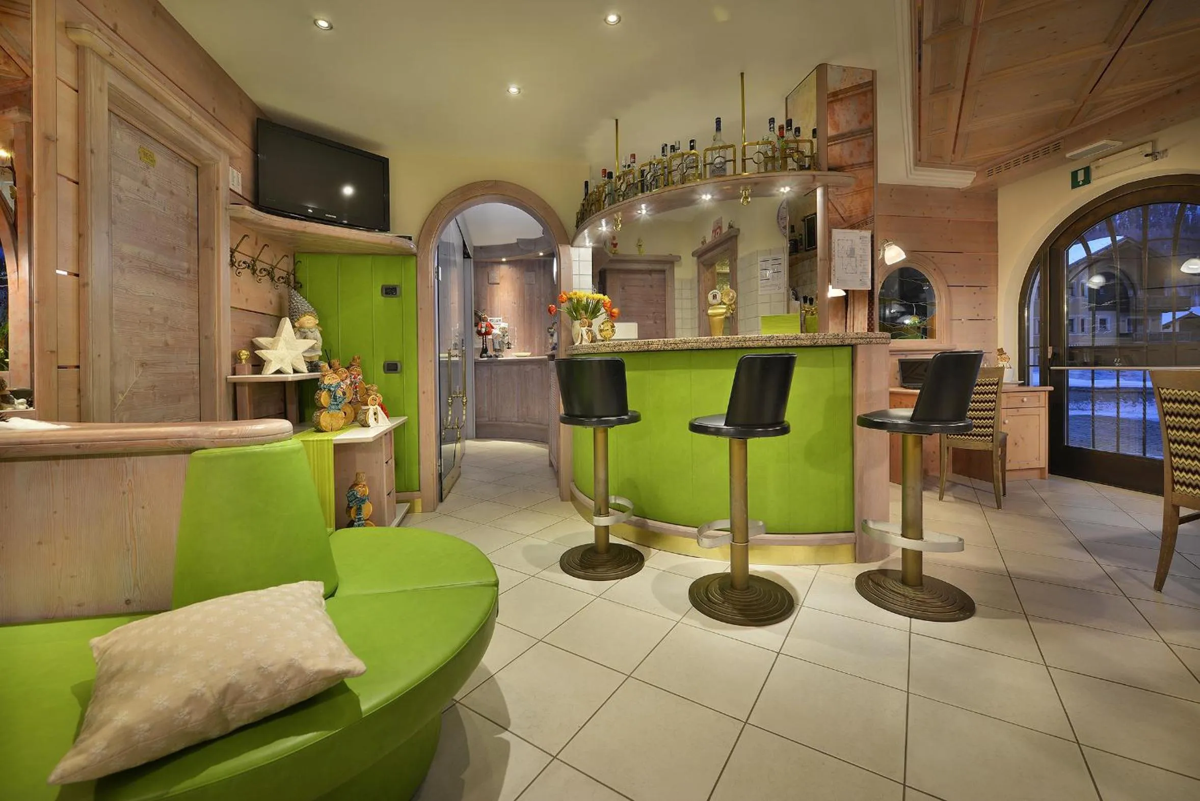 Lounge or bar in Hotel Piccolo Mondo
