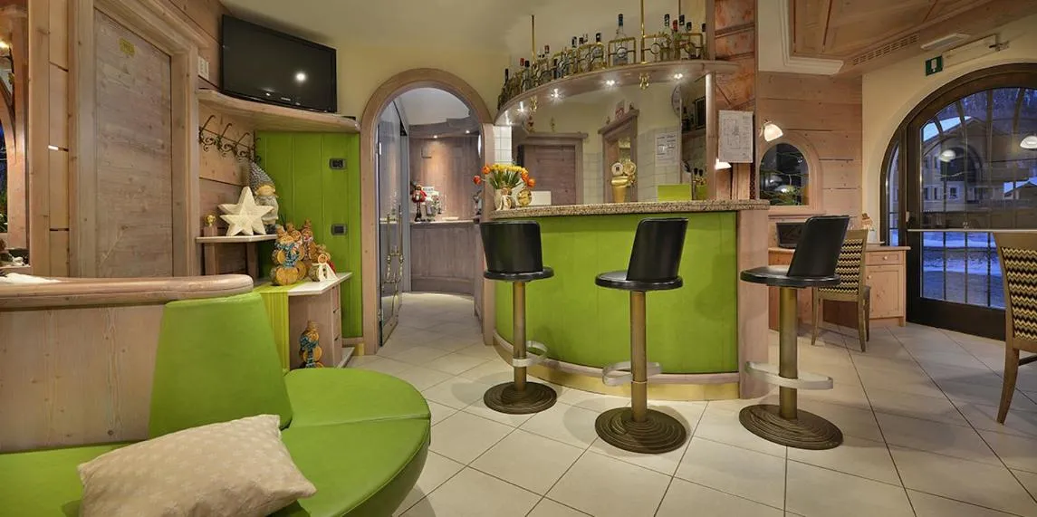 Lounge or bar in Hotel Piccolo Mondo