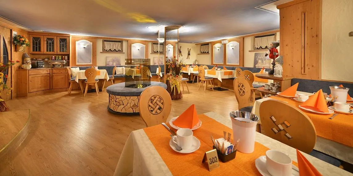 Breakfast in Hotel Piccolo Mondo