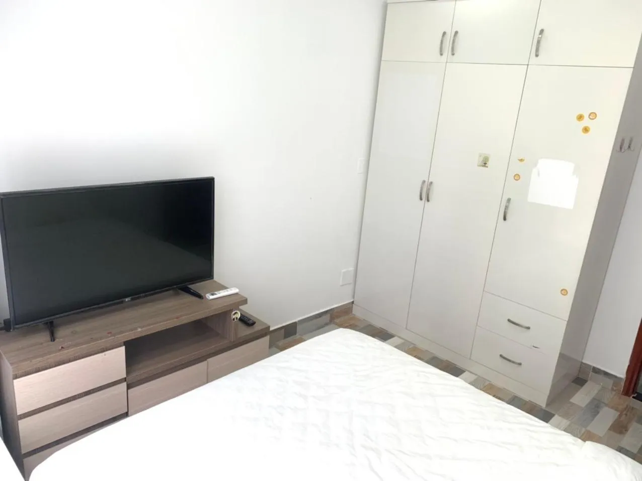 Bed in Scenic Valley Marvel