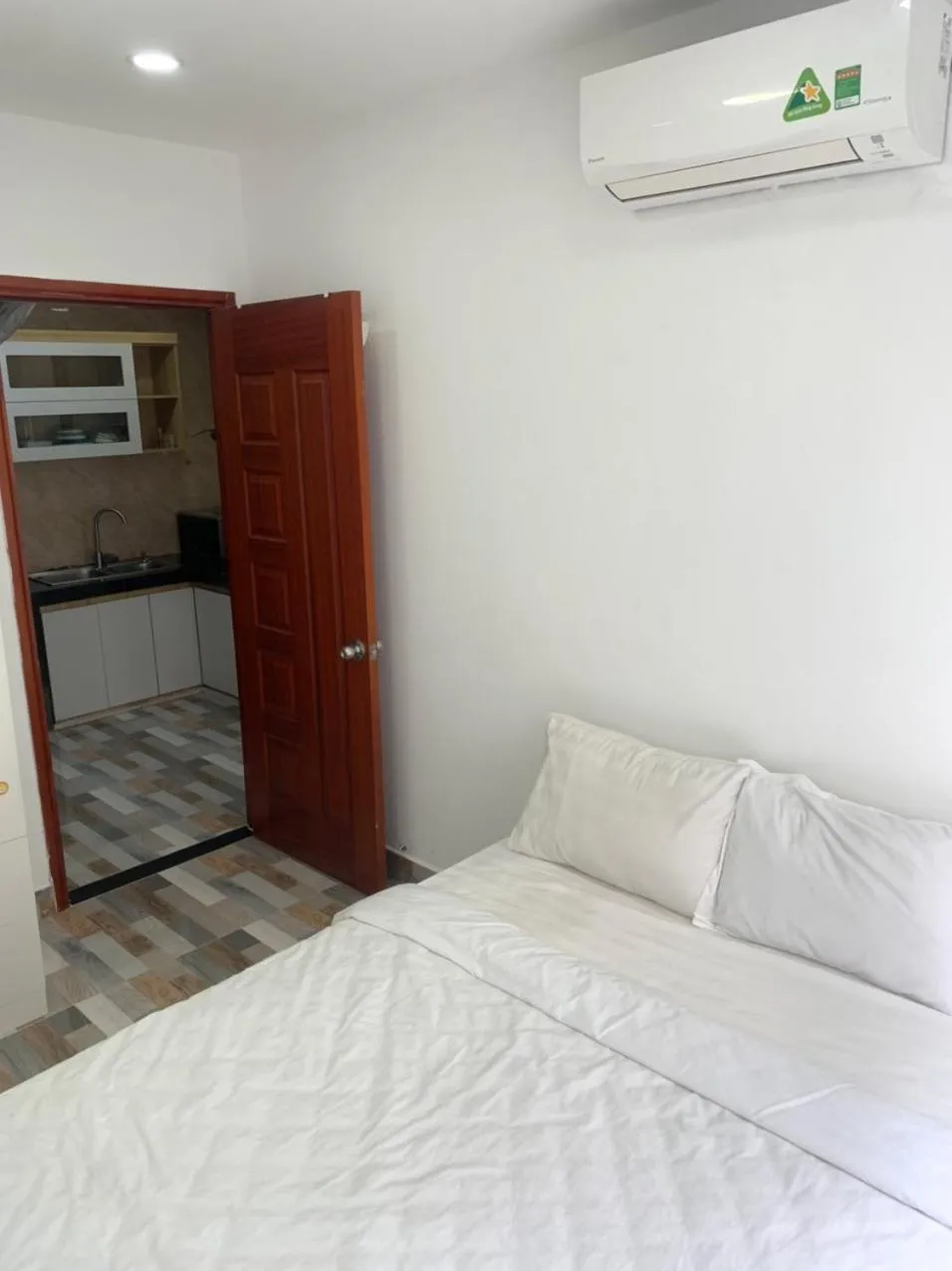 Bed in Scenic Valley Marvel