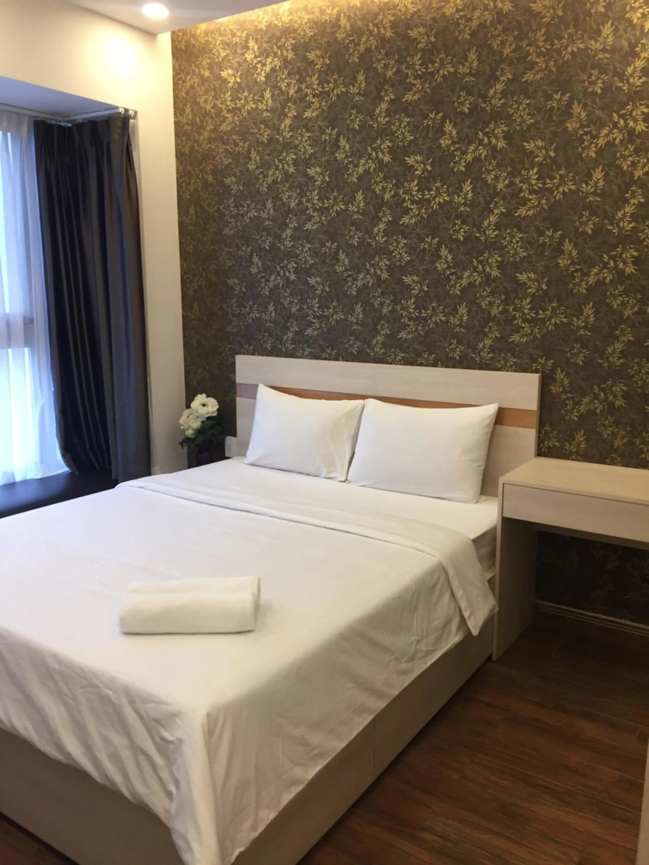 Bed in Scenic Valley Marvel