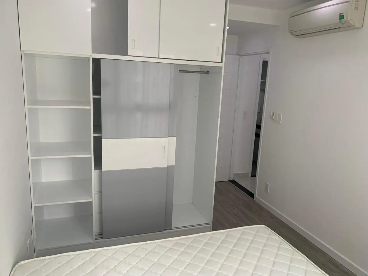 Bed in Scenic Valley Marvel