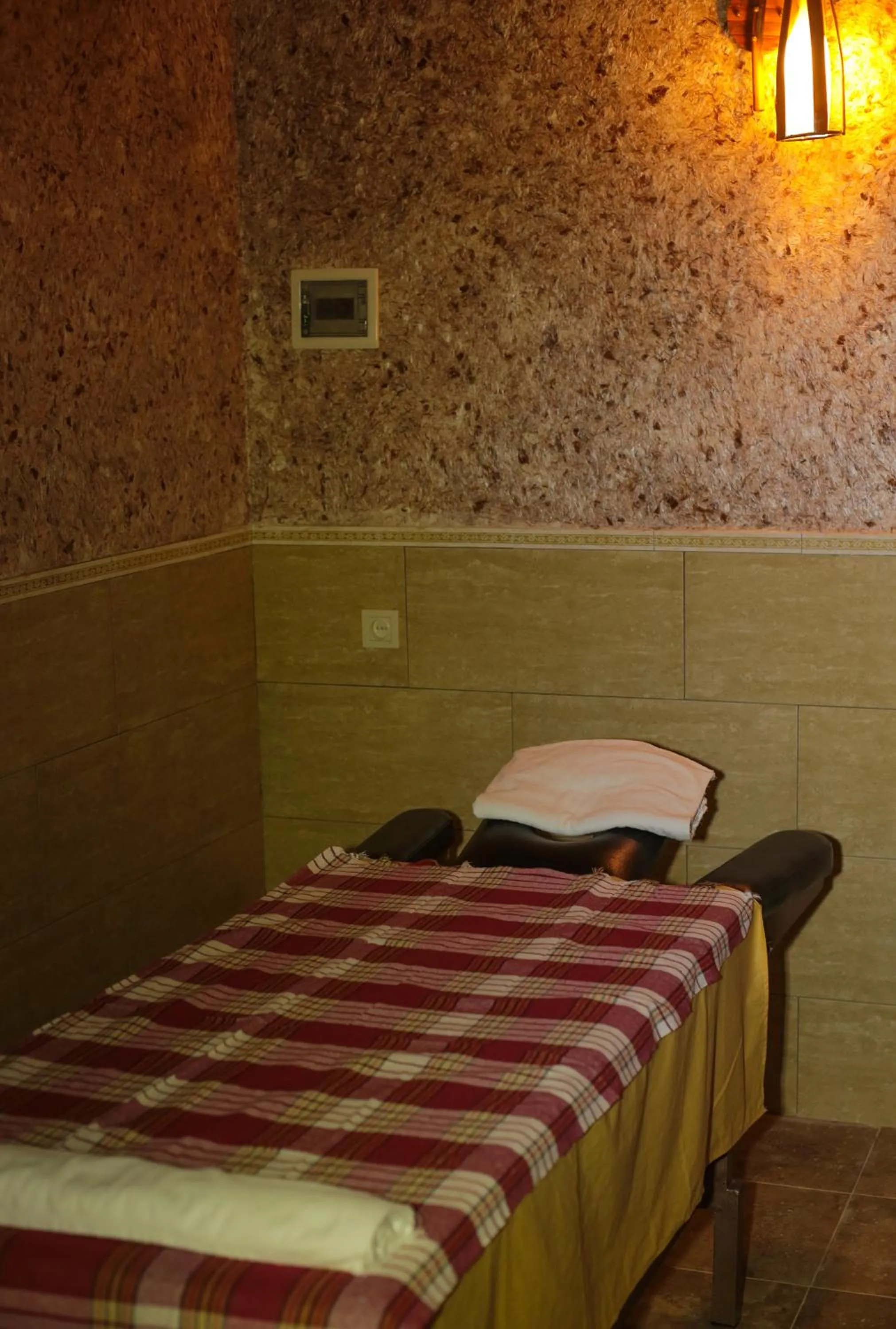 Massage, Bed in Royal Hotel