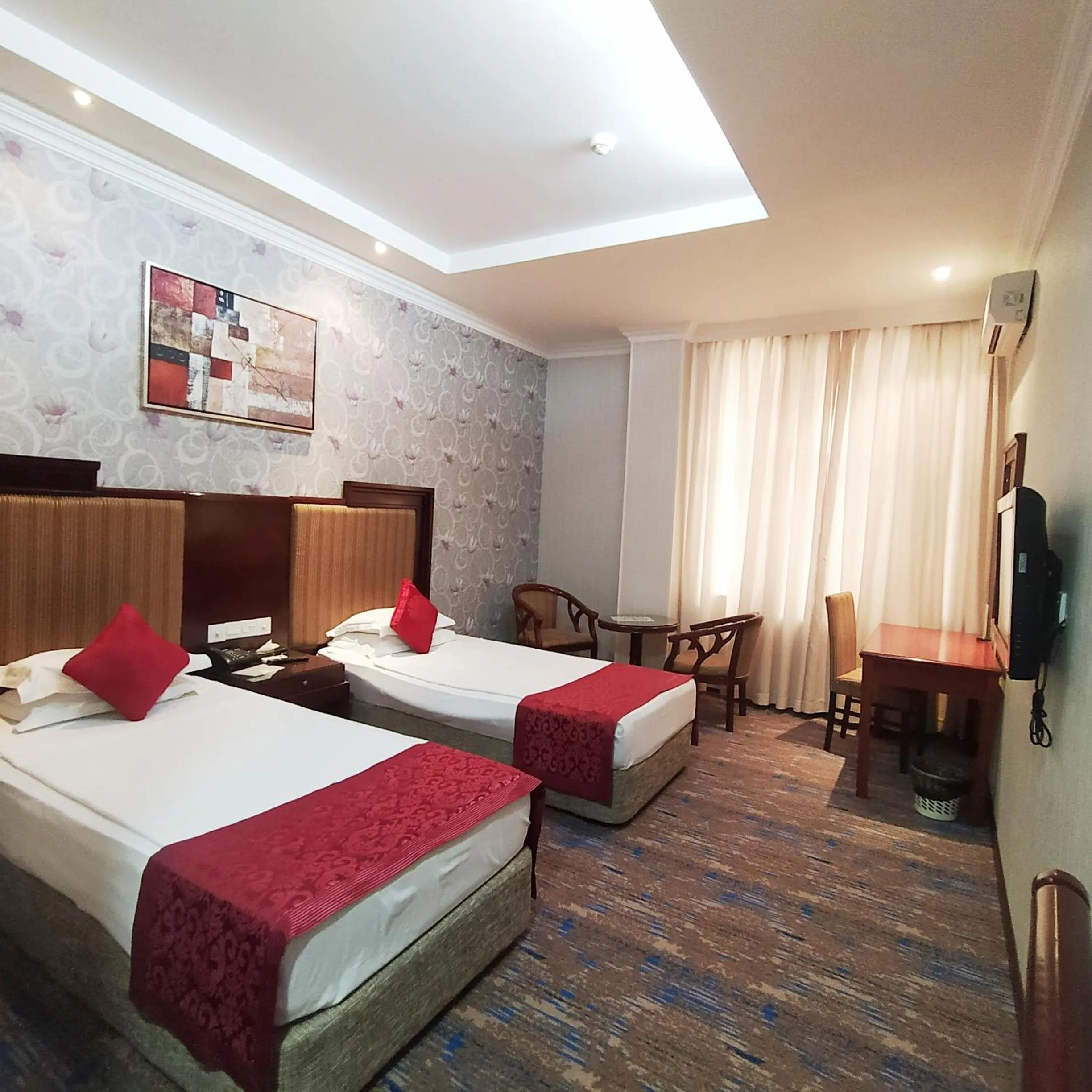 Photo of the whole room, Bed in Royal Hotel