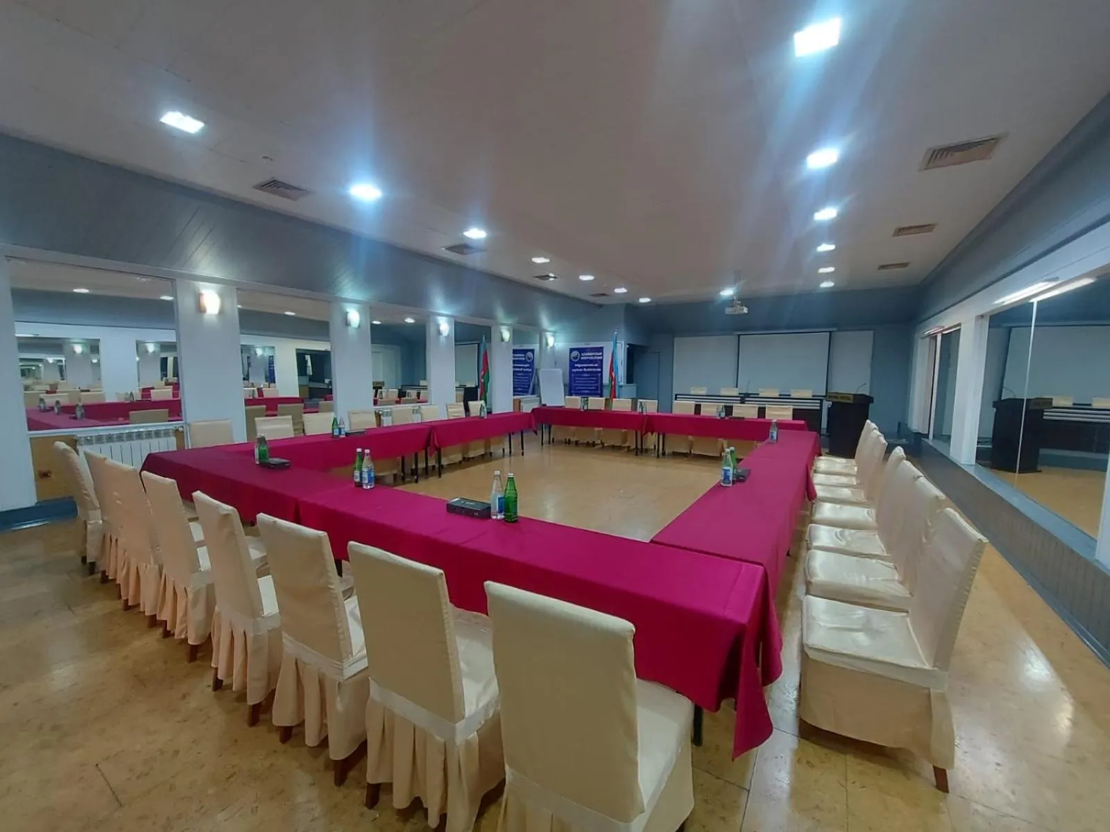 Meeting/conference room in Royal Hotel