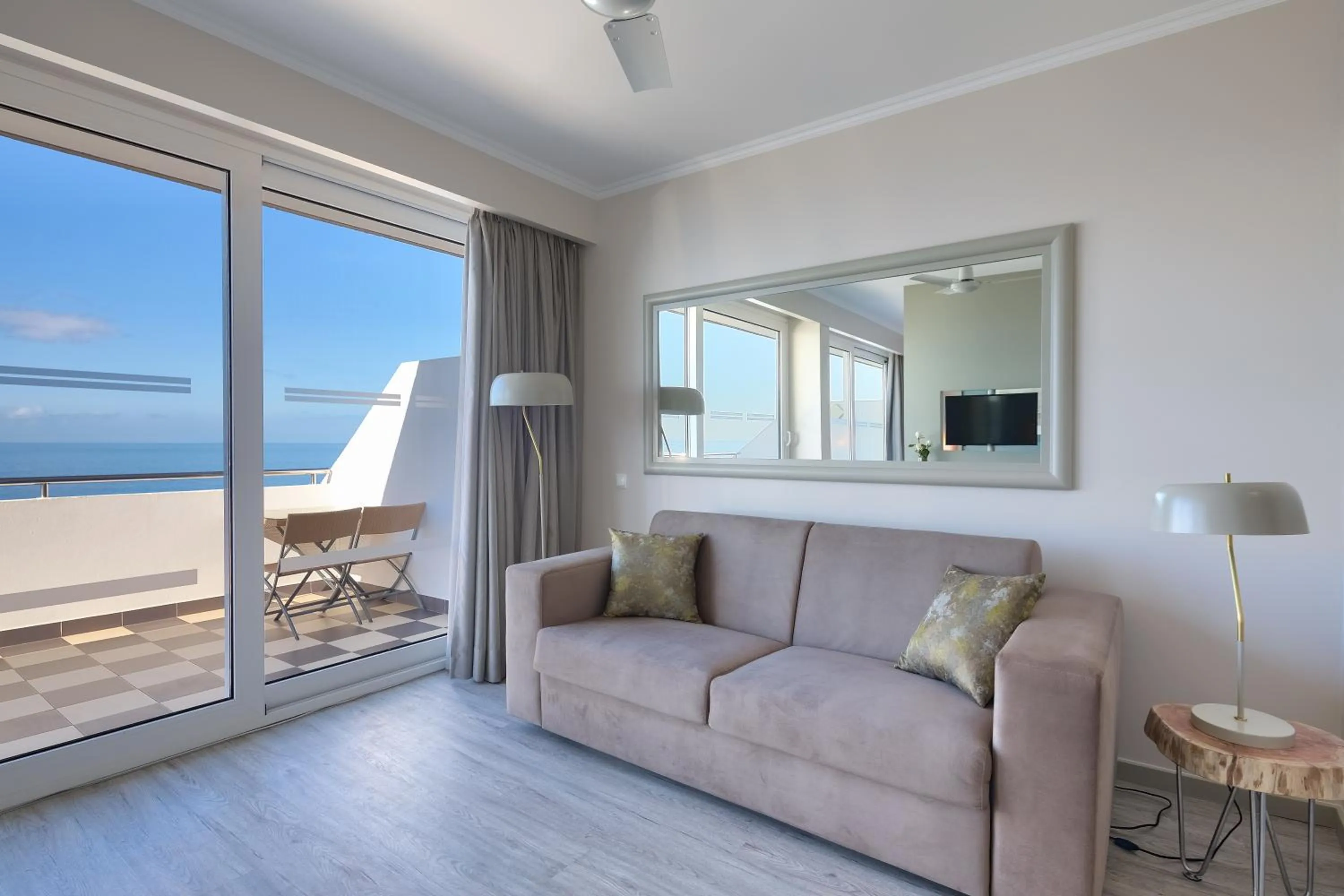 Living room in Hotel Orca Praia - Adults Only