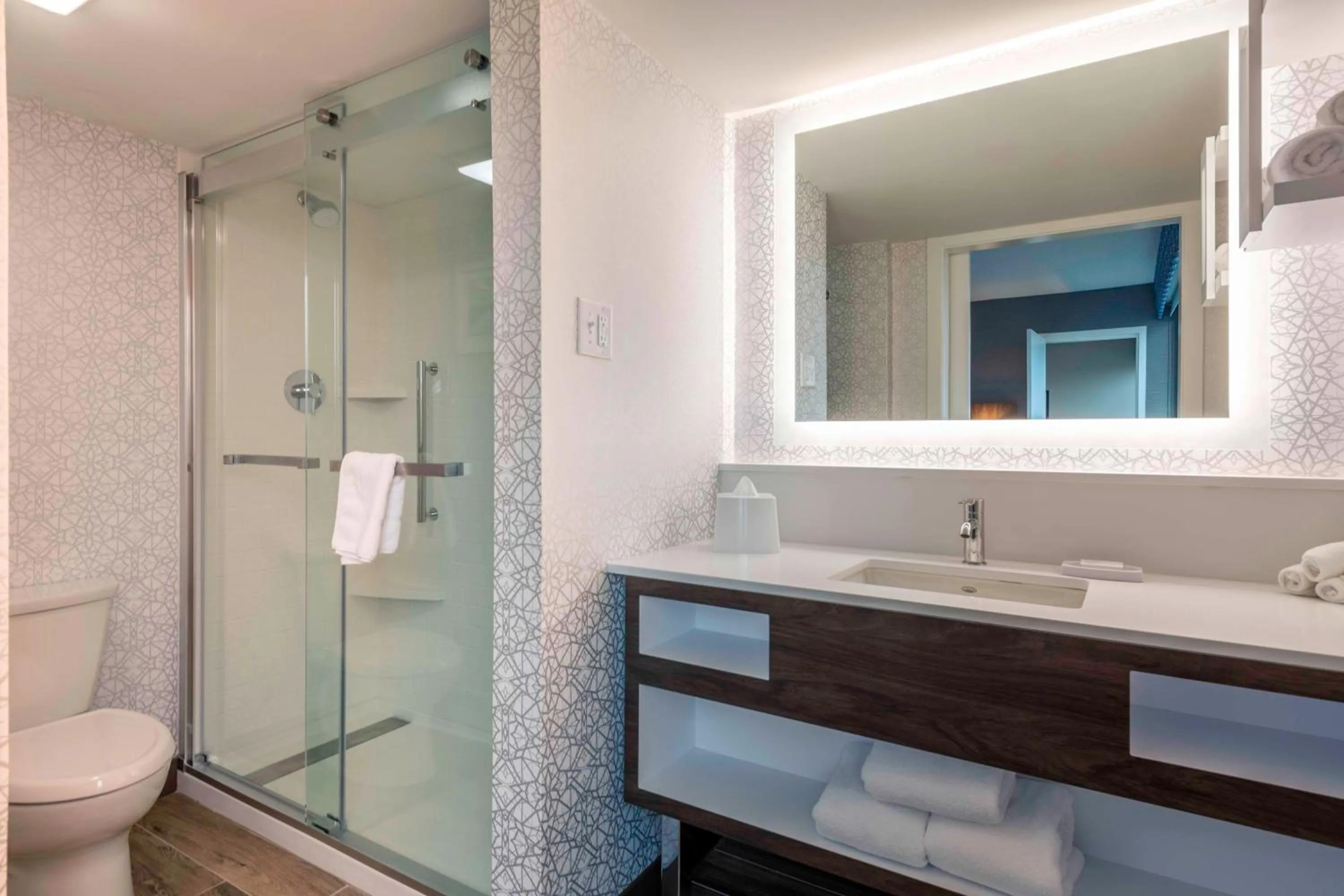 Bathroom in La Quinta by Wyndham Manchester