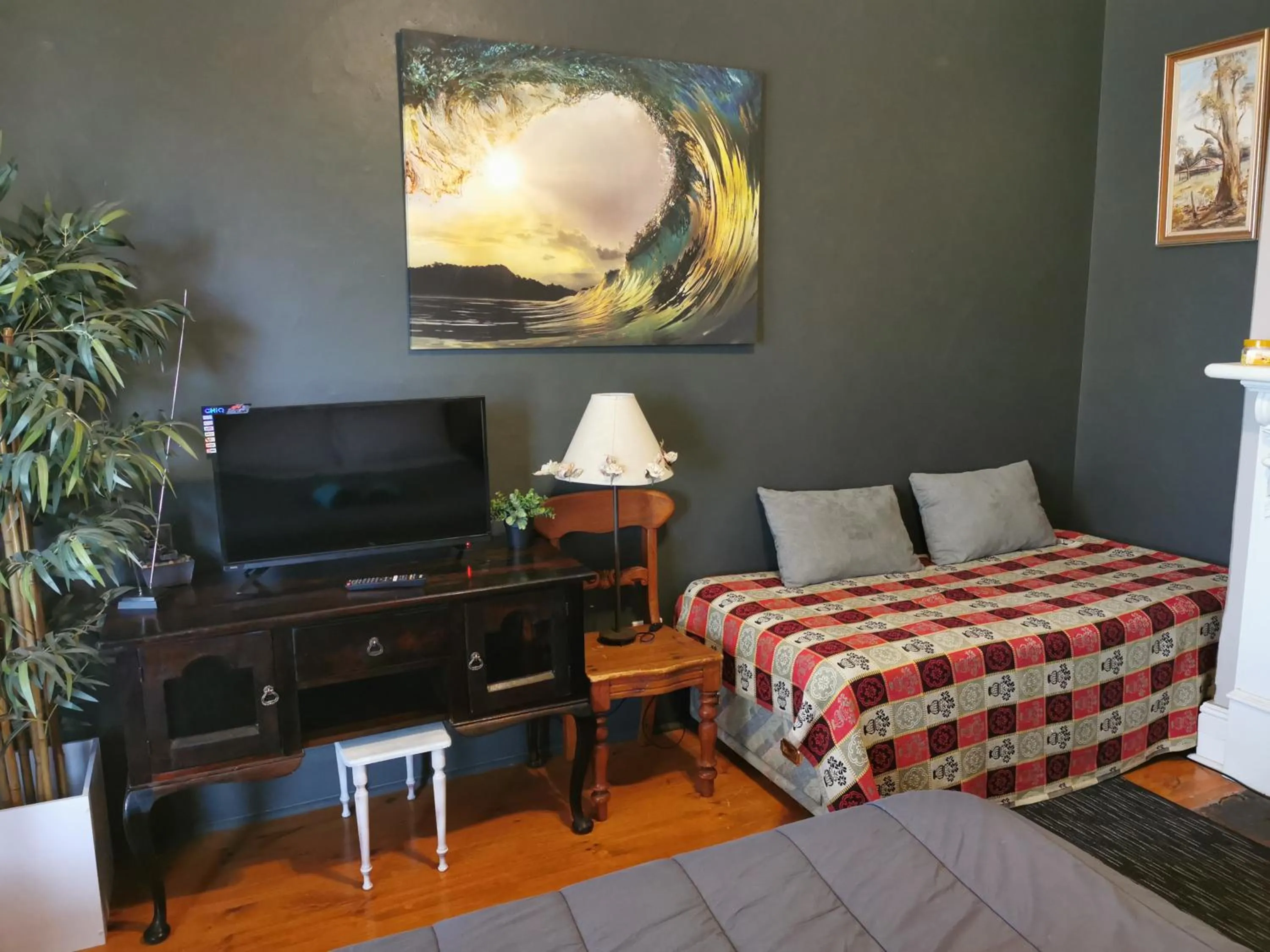 Bed in Vagabond Historic