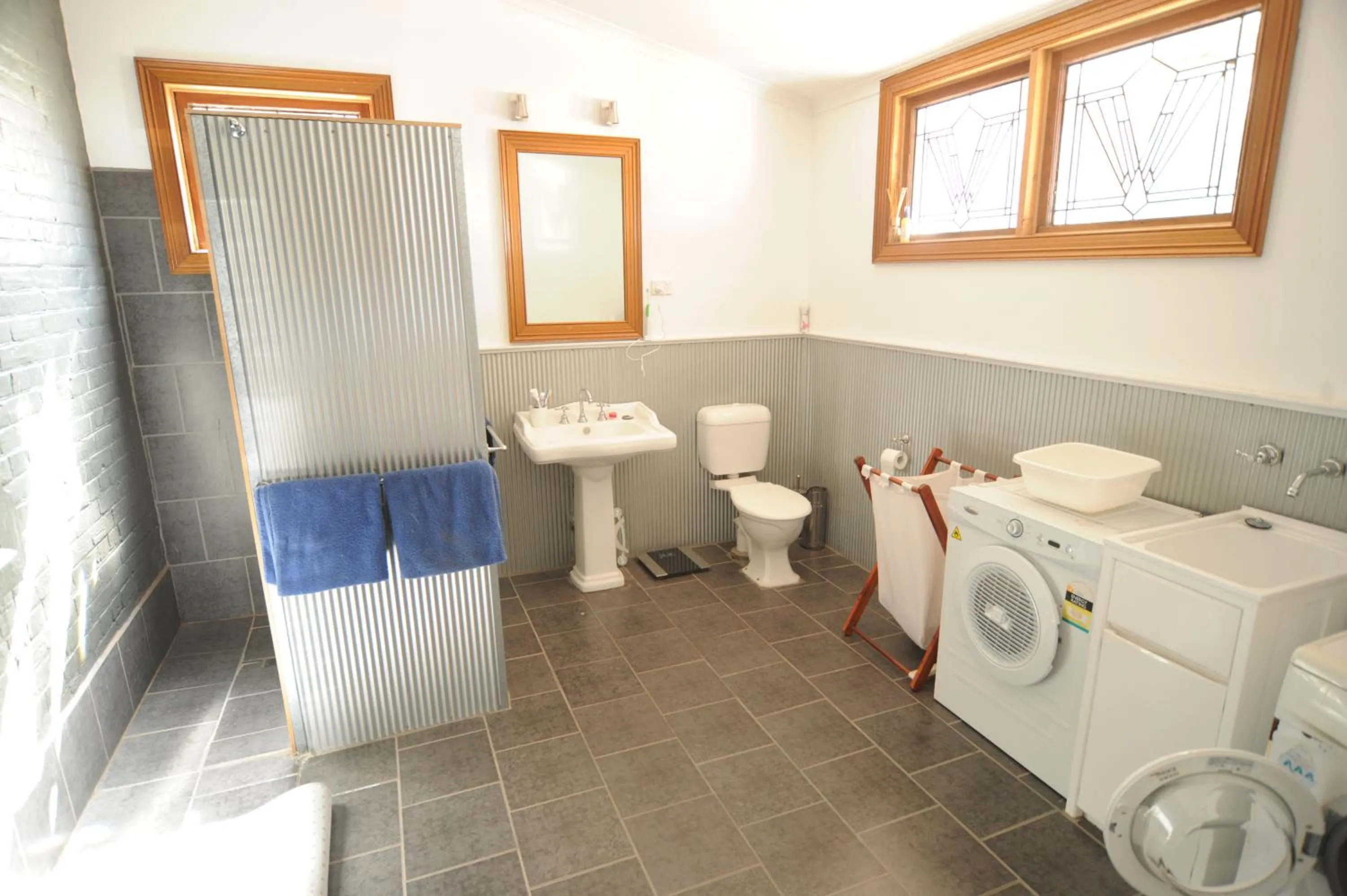 Toilet in Vagabond Historic