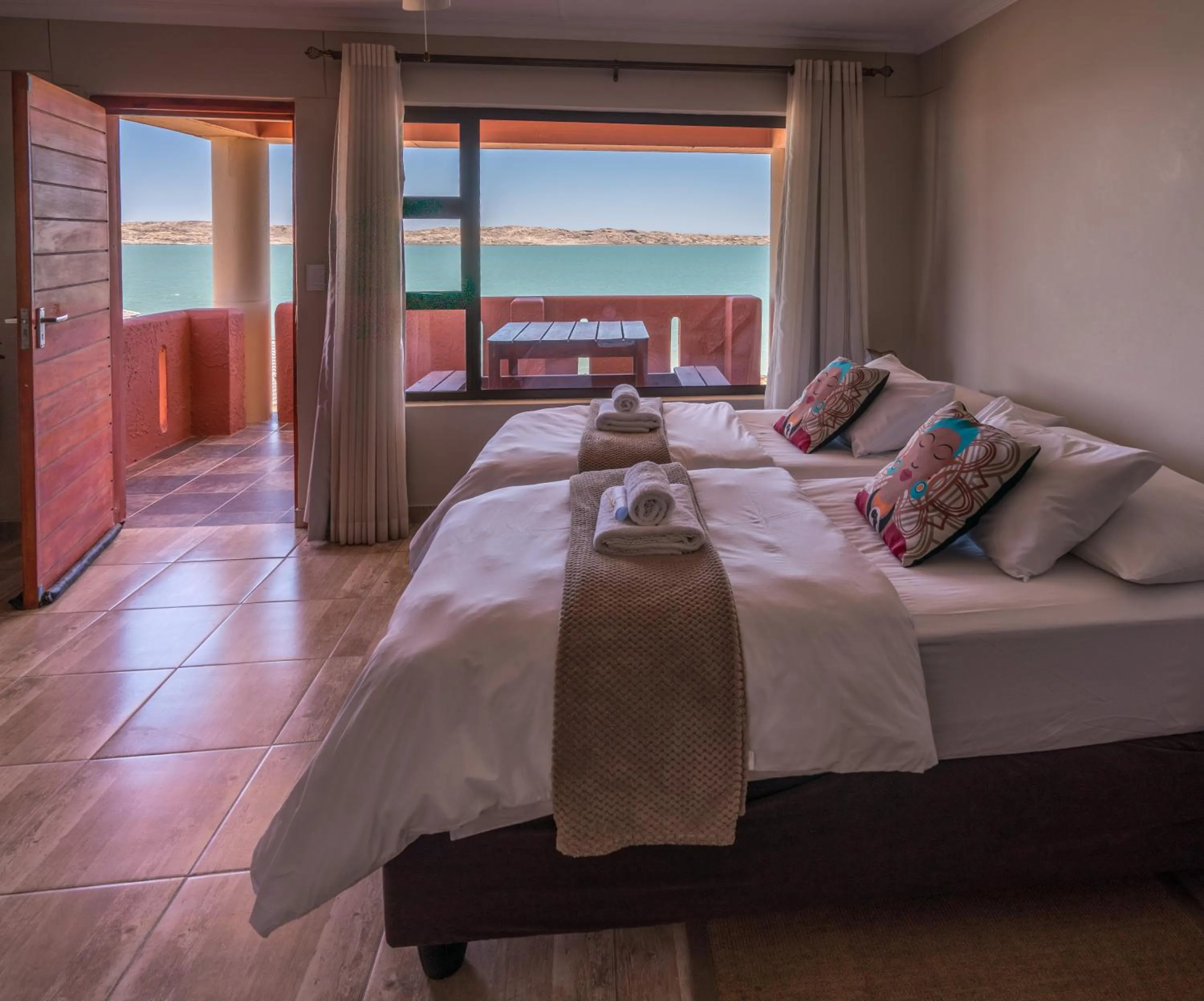 Standard Twin Room in Island Cottage Guesthouse
