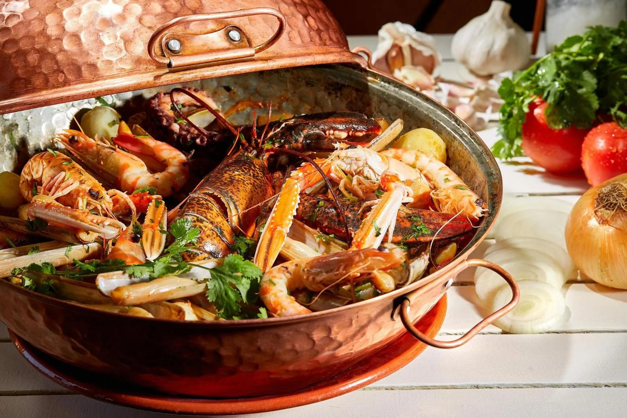Restaurant/places to eat in Casa dos Ninos