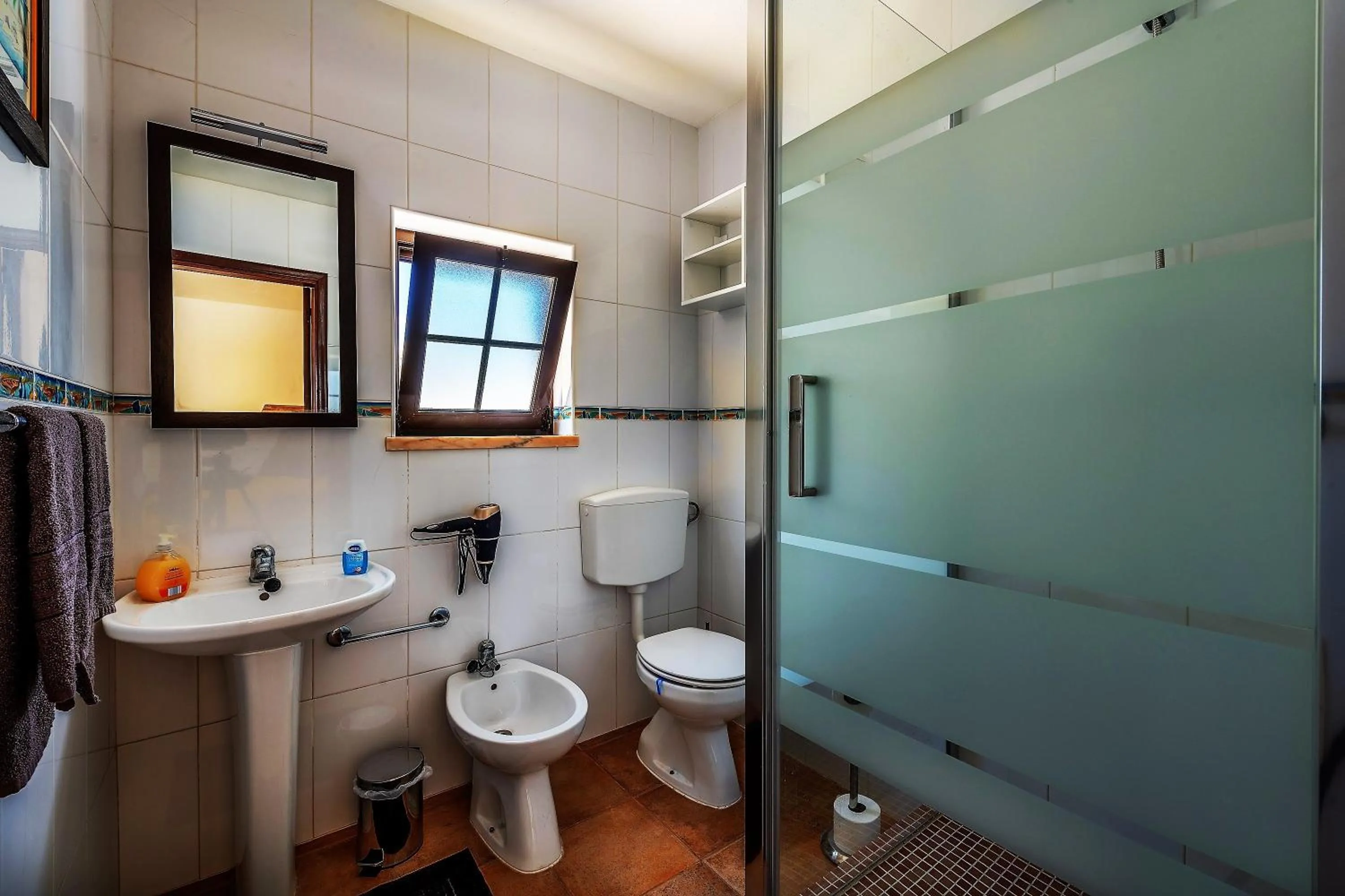 Shower in Casa dos Ninos