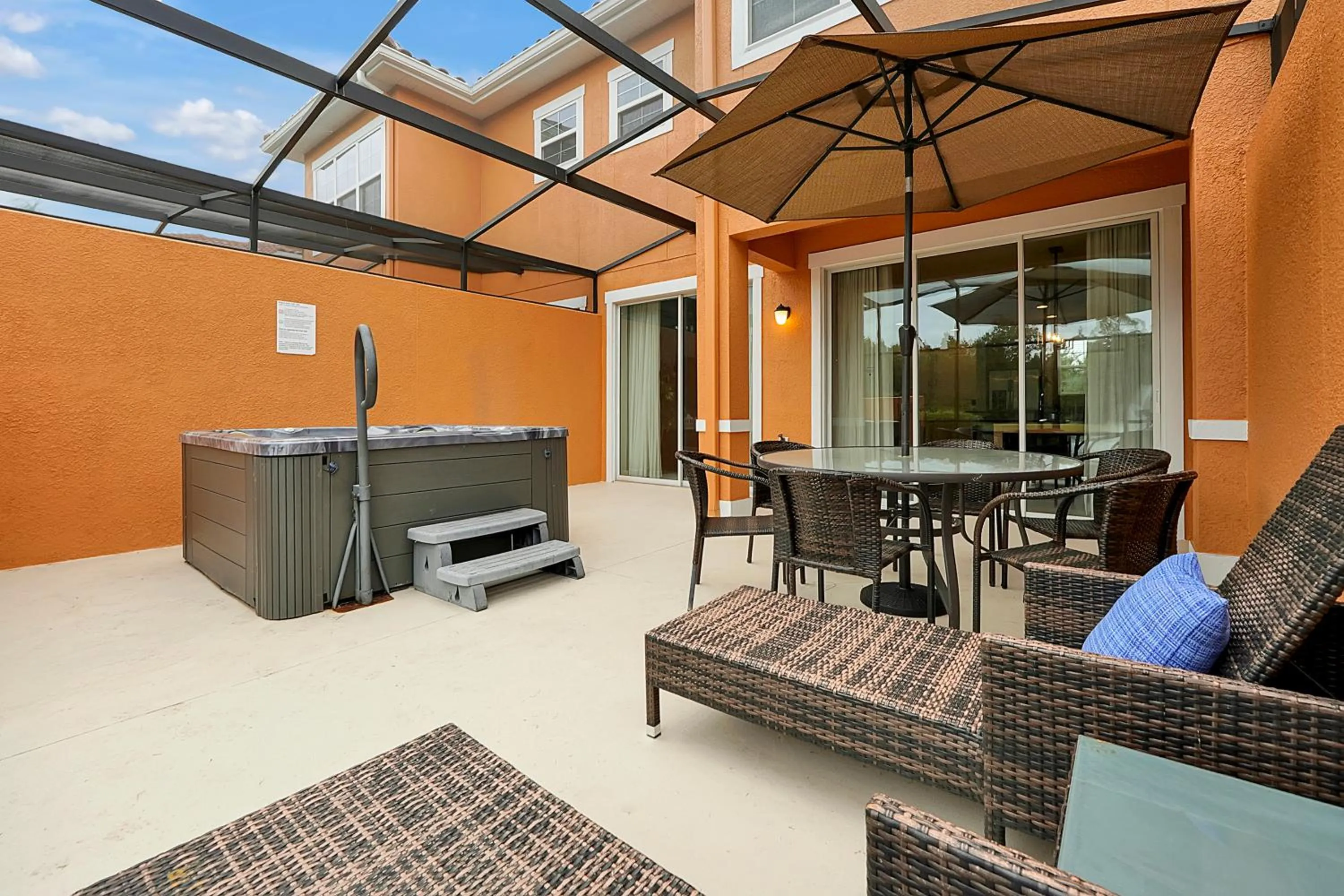 Patio in Regal Oaks Resort Vacation Townhomes by IDILIQ