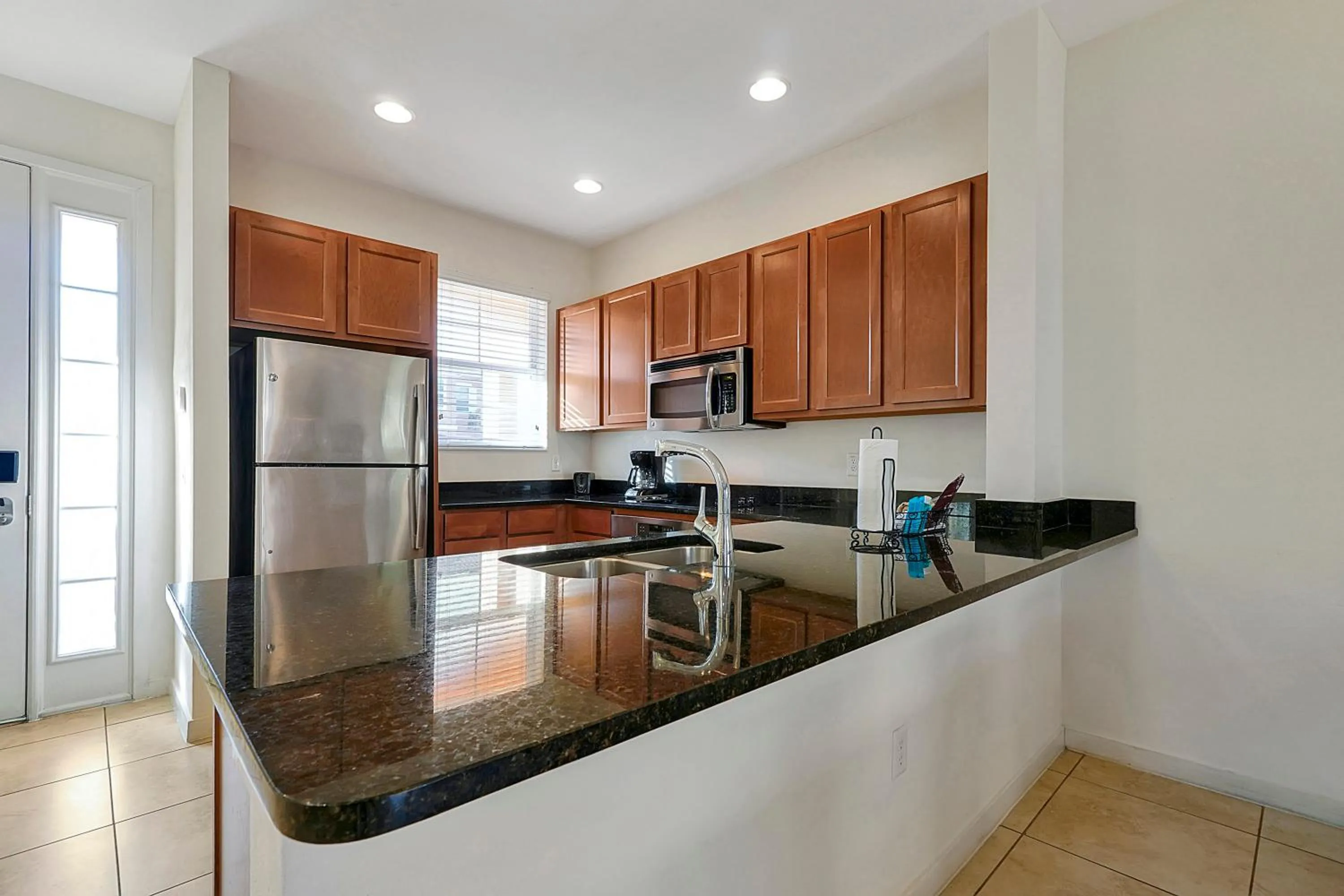 Kitchen or kitchenette in Regal Oaks Resort Vacation Townhomes by IDILIQ