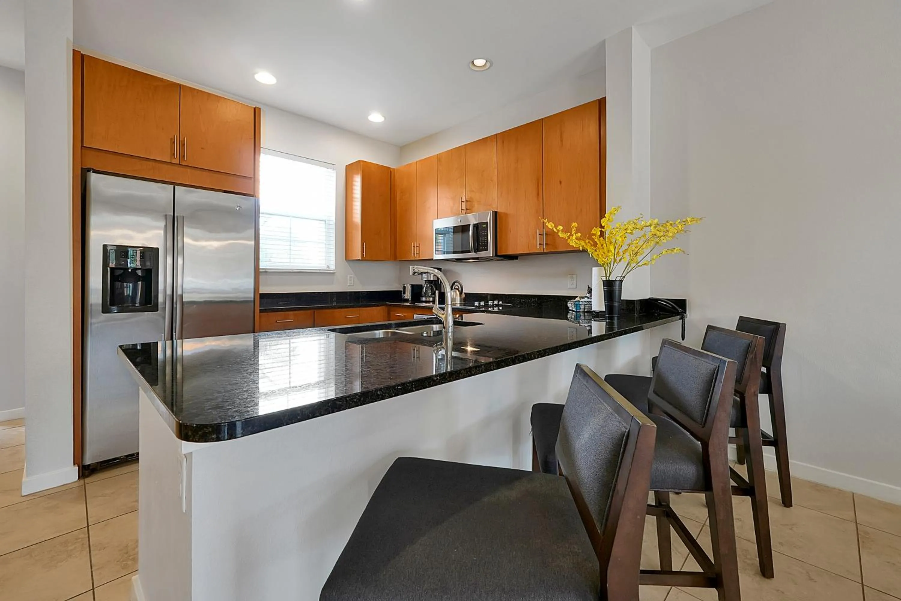 Kitchen or kitchenette in Regal Oaks Resort Vacation Townhomes by IDILIQ
