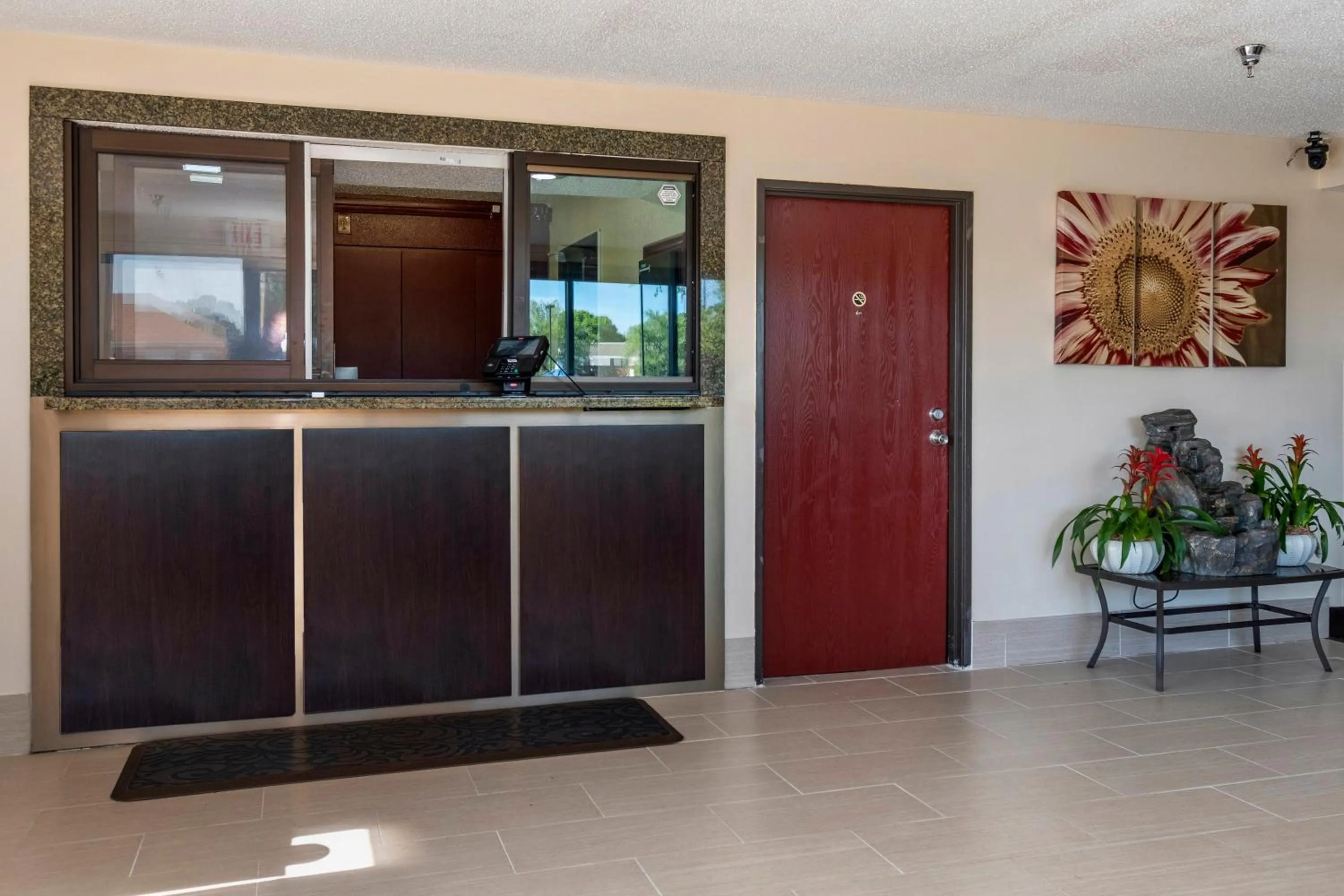Lobby or reception in Red Roof Inn Norfolk - Portsmouth
