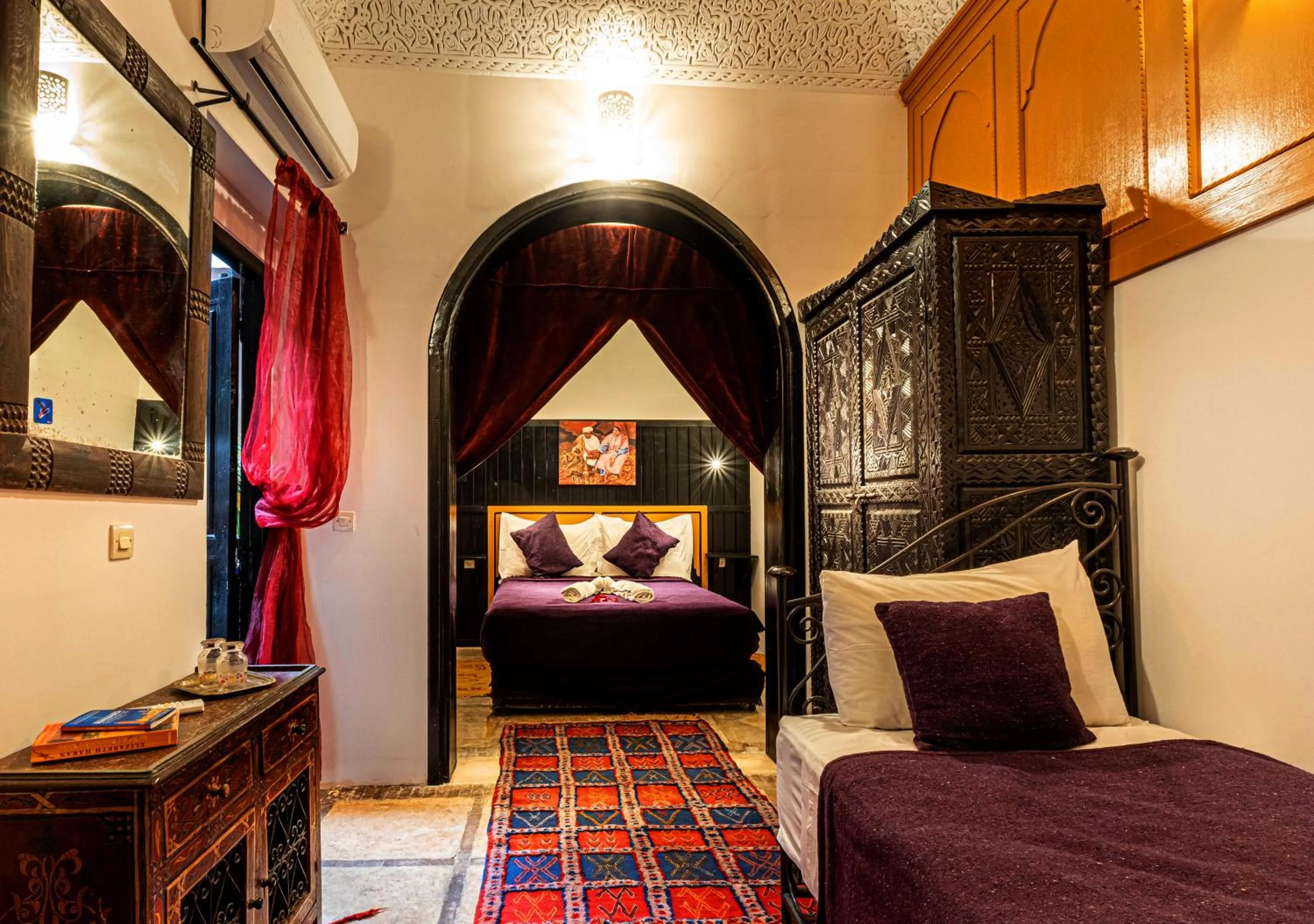 Photo of the whole room, Bed in Riad ViewPoint