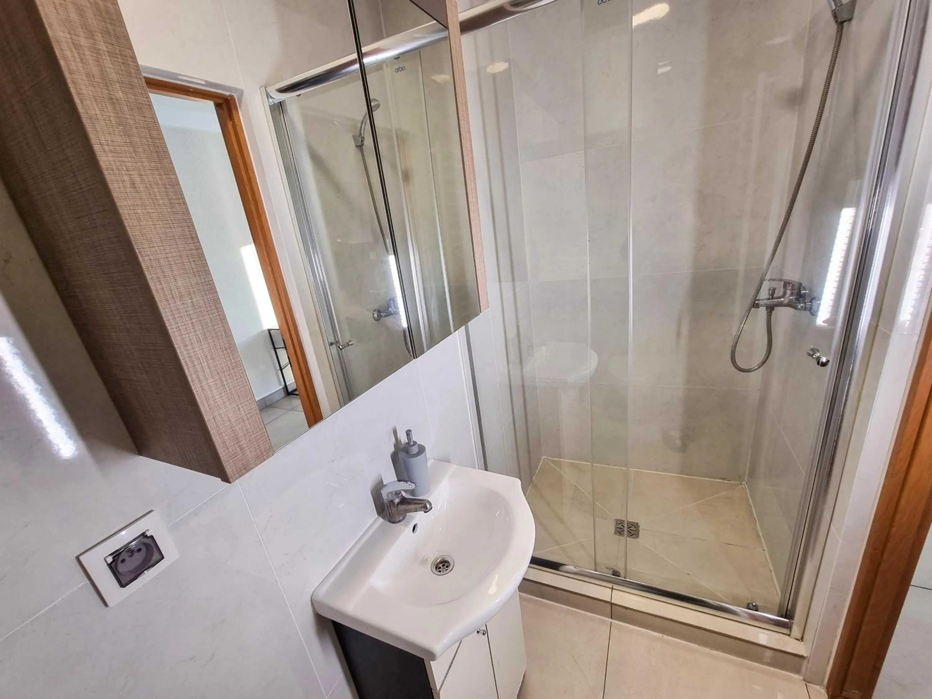 Shower in Orange Tree Hotel