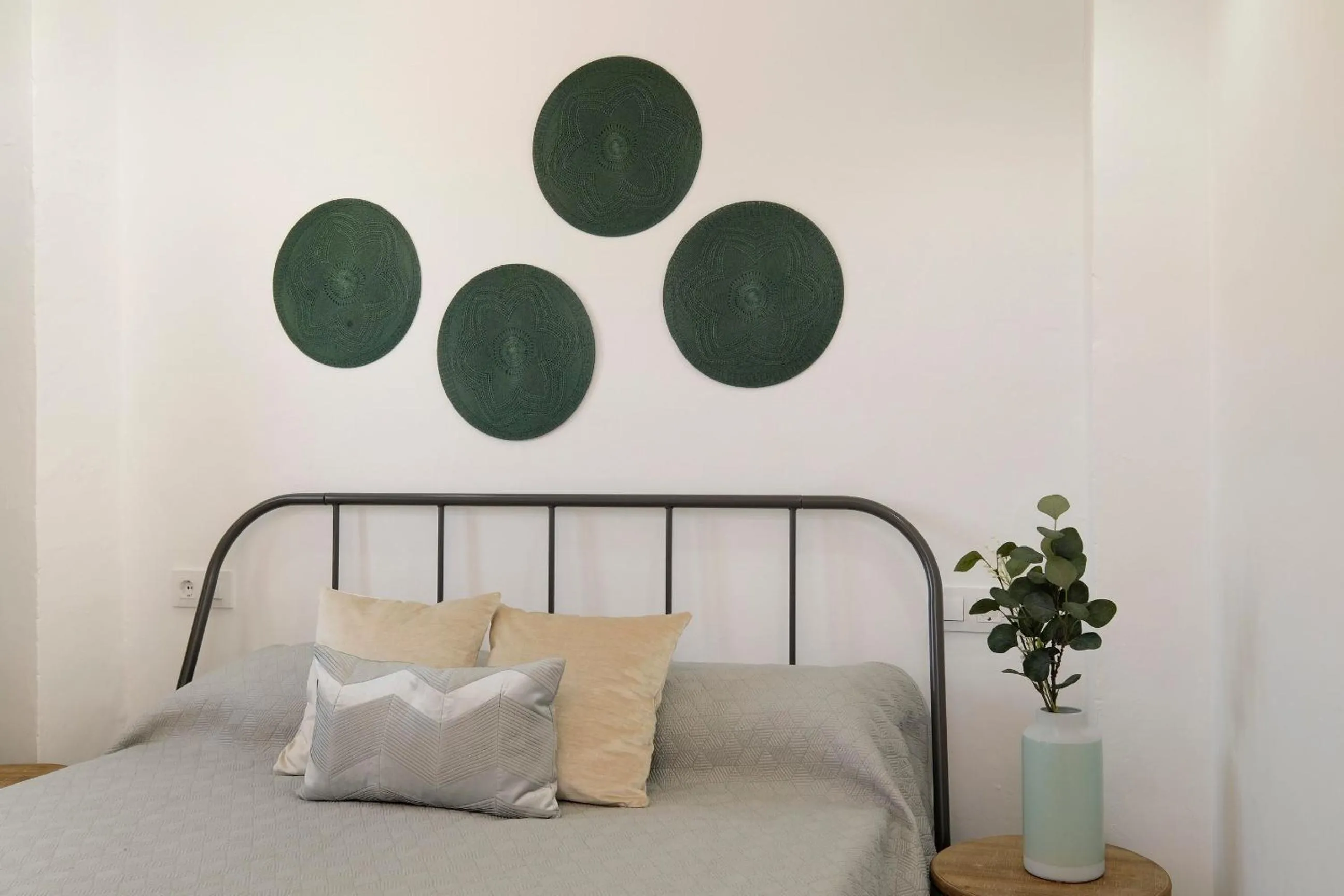 Bed in tuGuest Placeta de San Gil Apartments