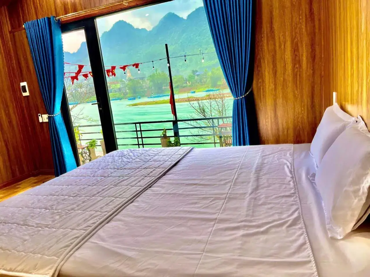 Queen Room with Sea View in Areca Bungalow Queen Room with Sea View in Areca Bungalow