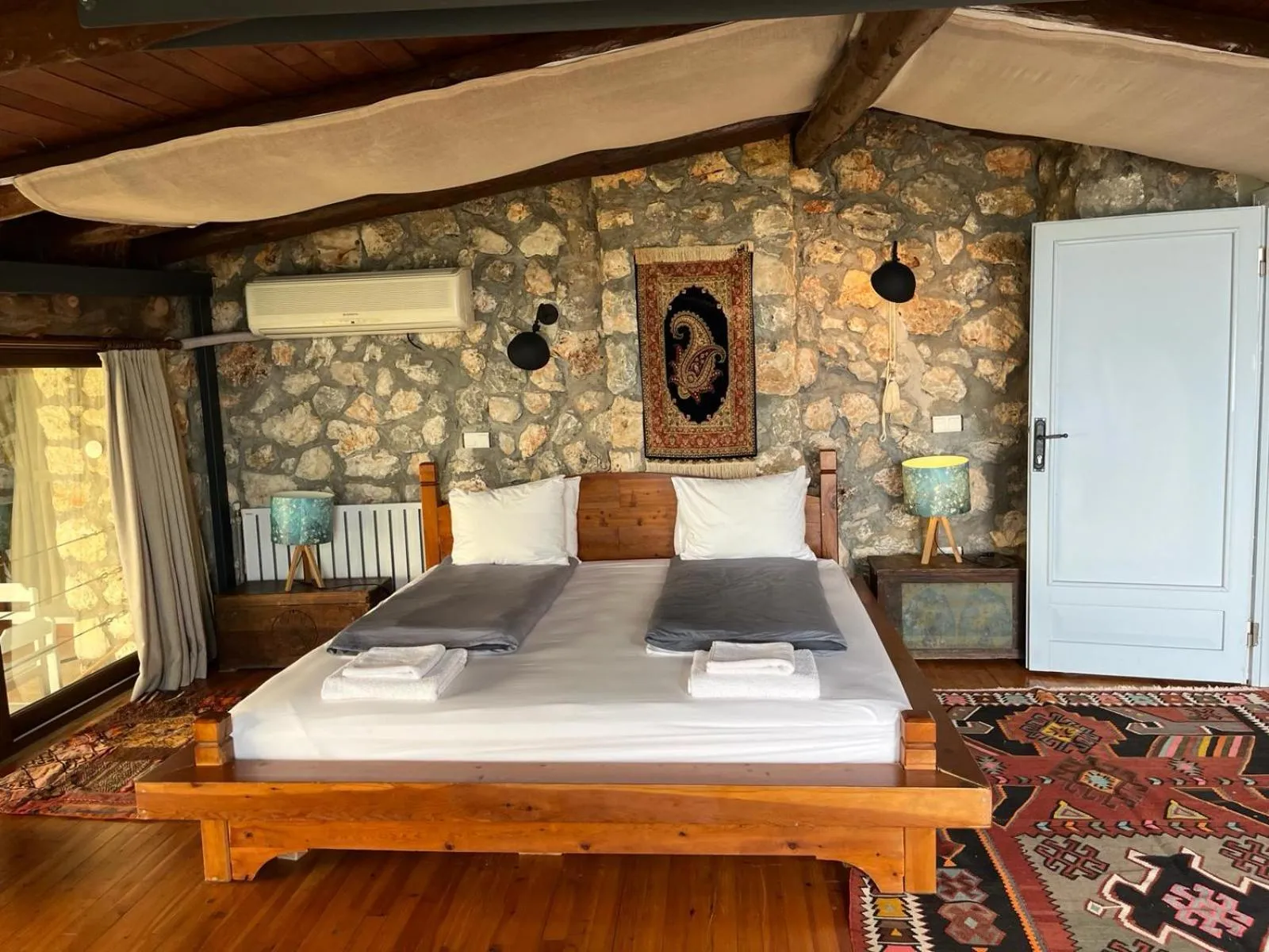 Bed in Kale Lodge - Adult Only + 15