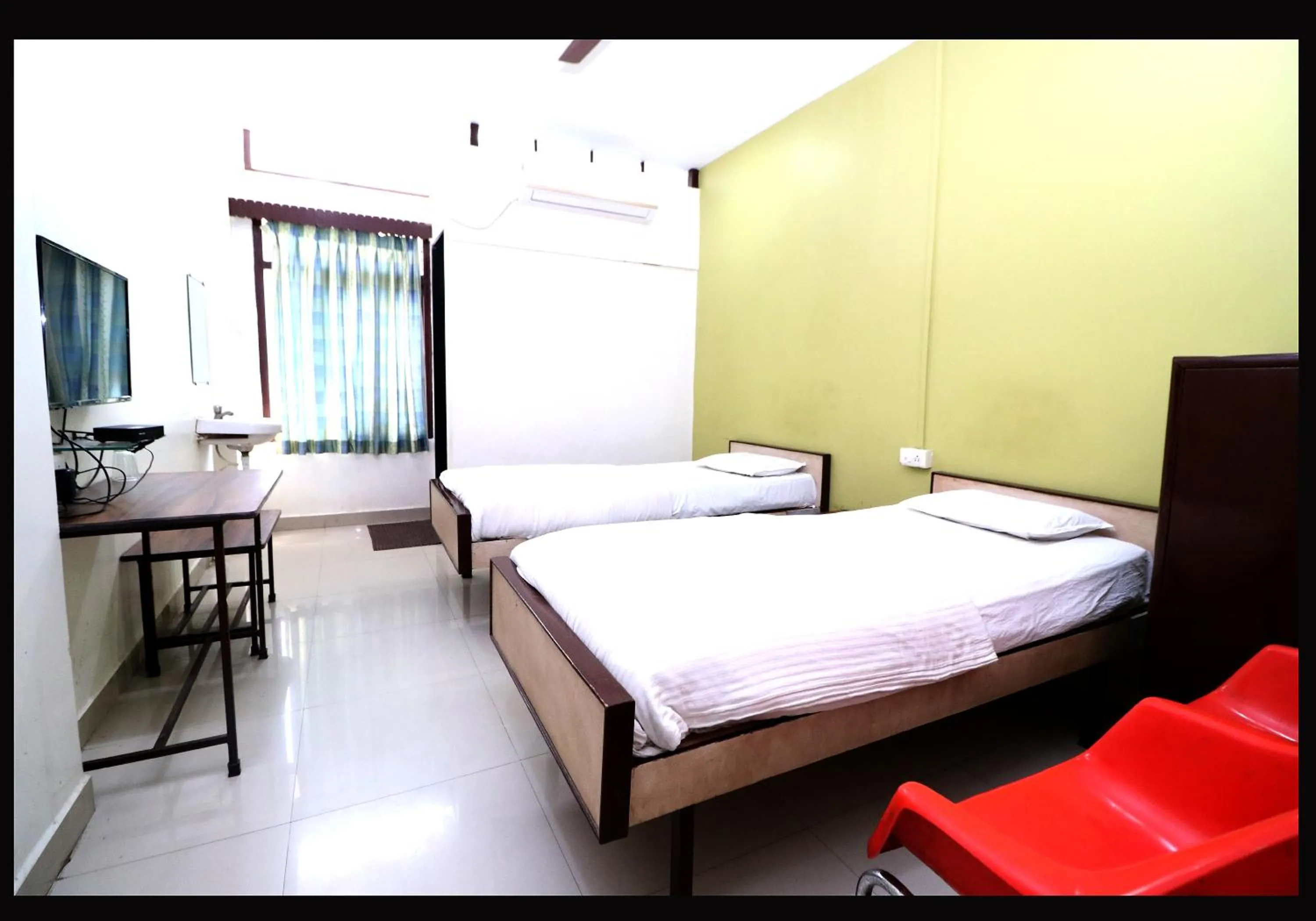 Hotel Gomatgiri