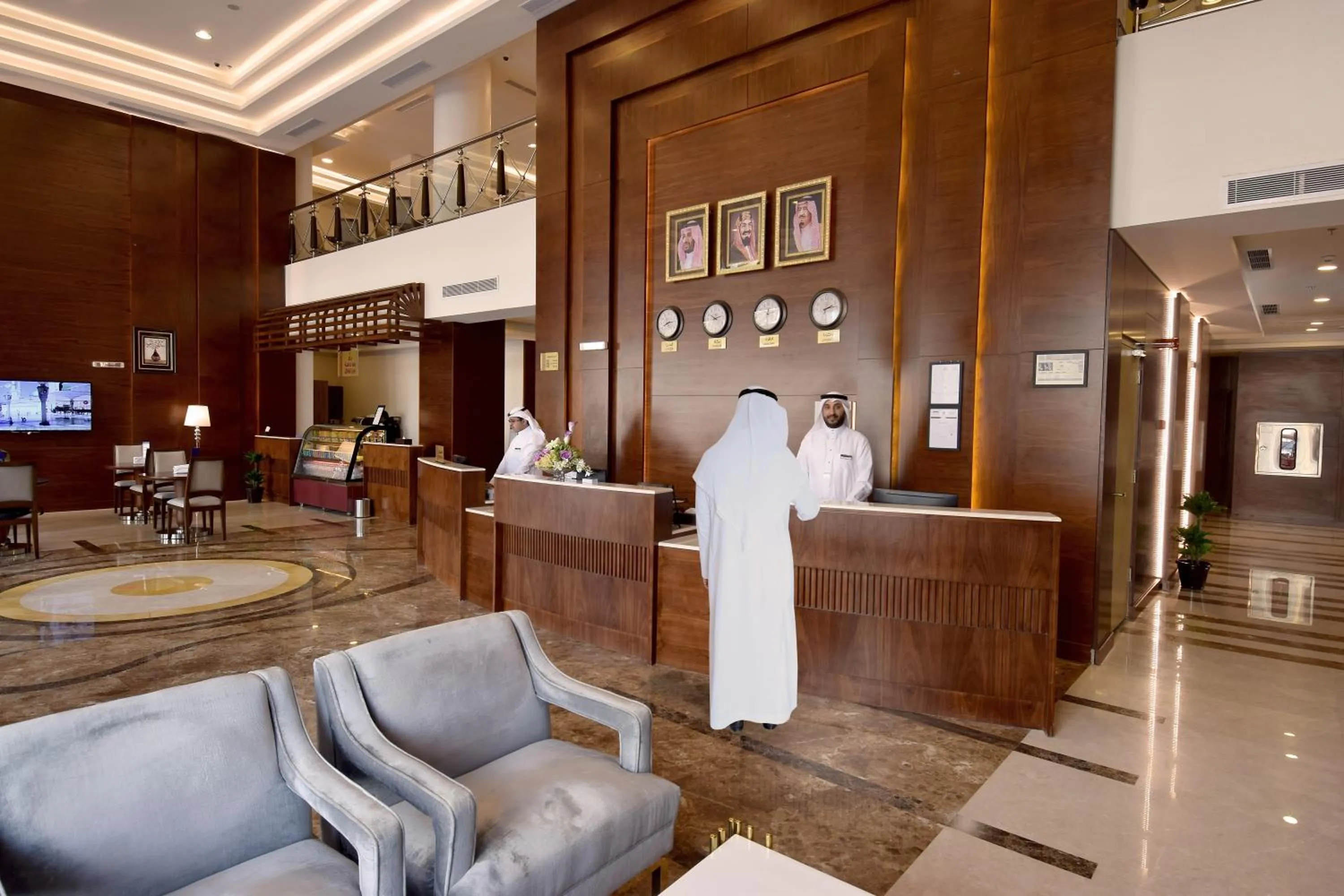 Lobby or reception in Zaha Al Munawara Hotel