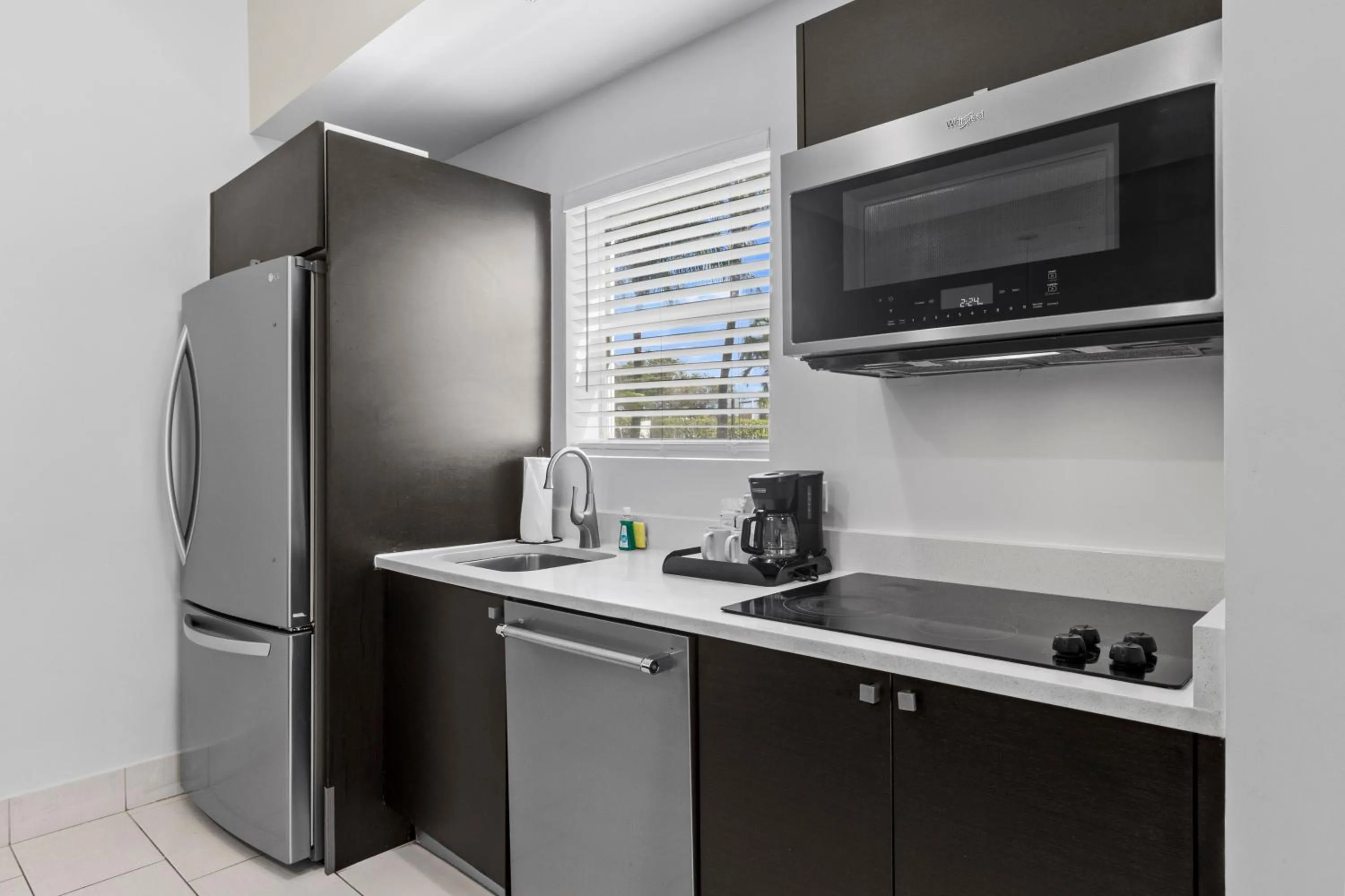 Kitchen or kitchenette in Provident Doral At The Blue