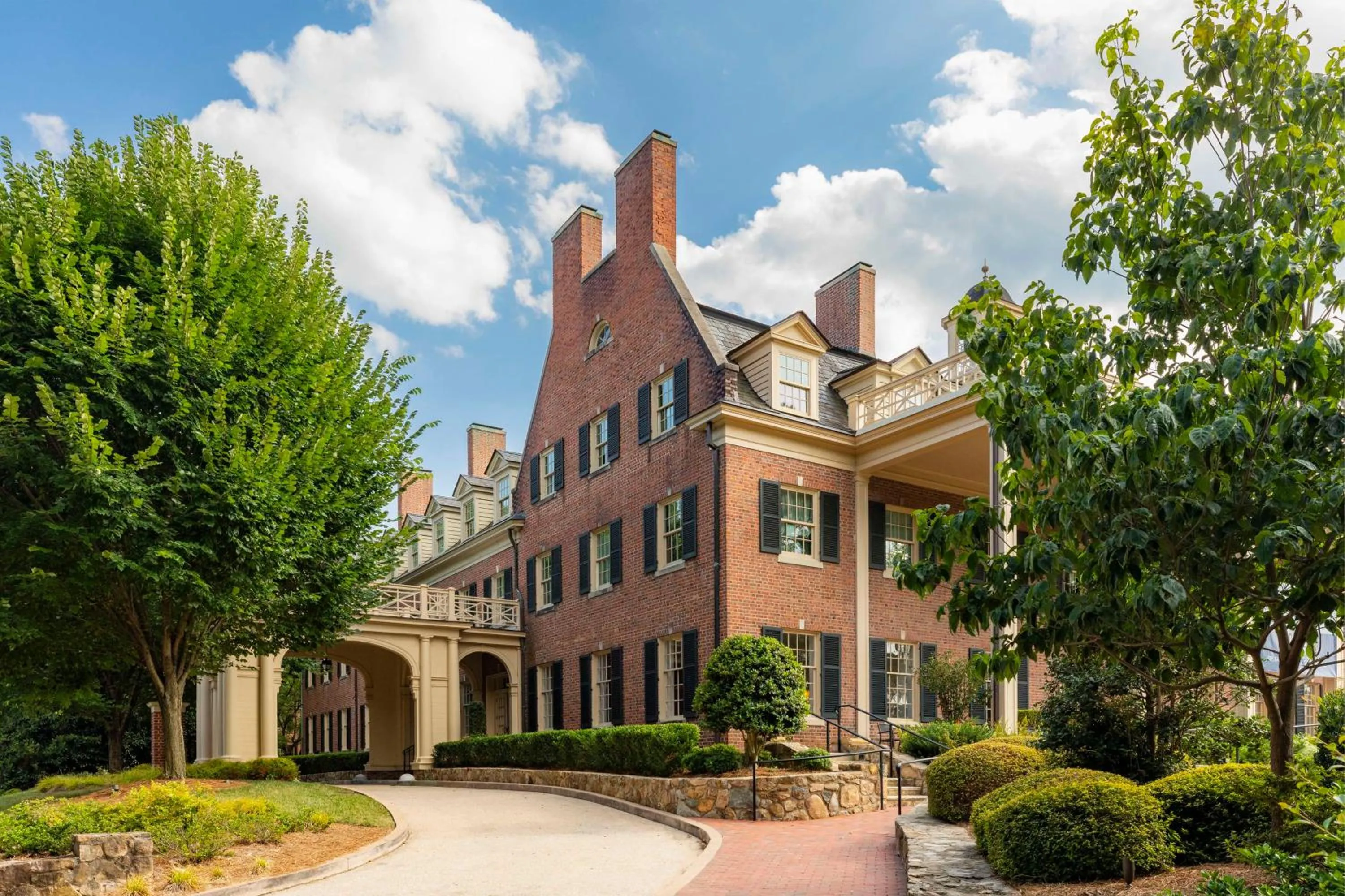 Property building in The Carolina Inn, a Destination by Hyatt Hotel