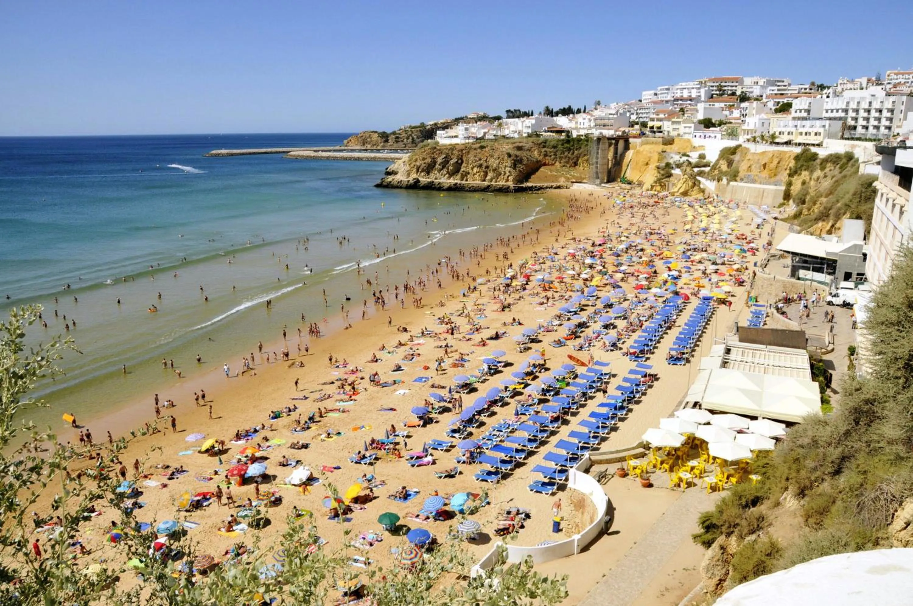 Sea view in Charming Apartment in Albufeira, 60 m², Mountain View