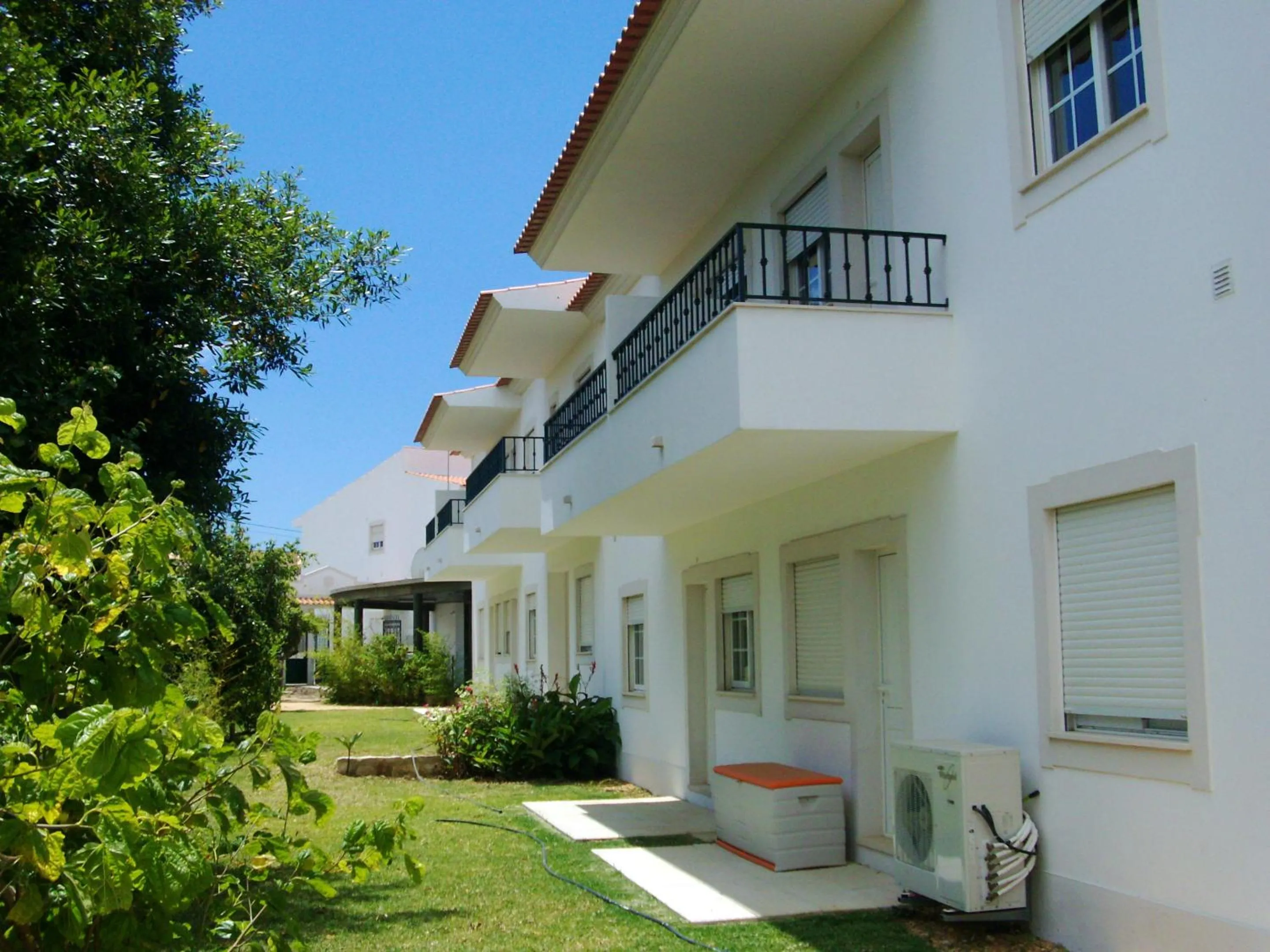 Property building in Charming Apartment in Albufeira, 60 m², Mountain View
