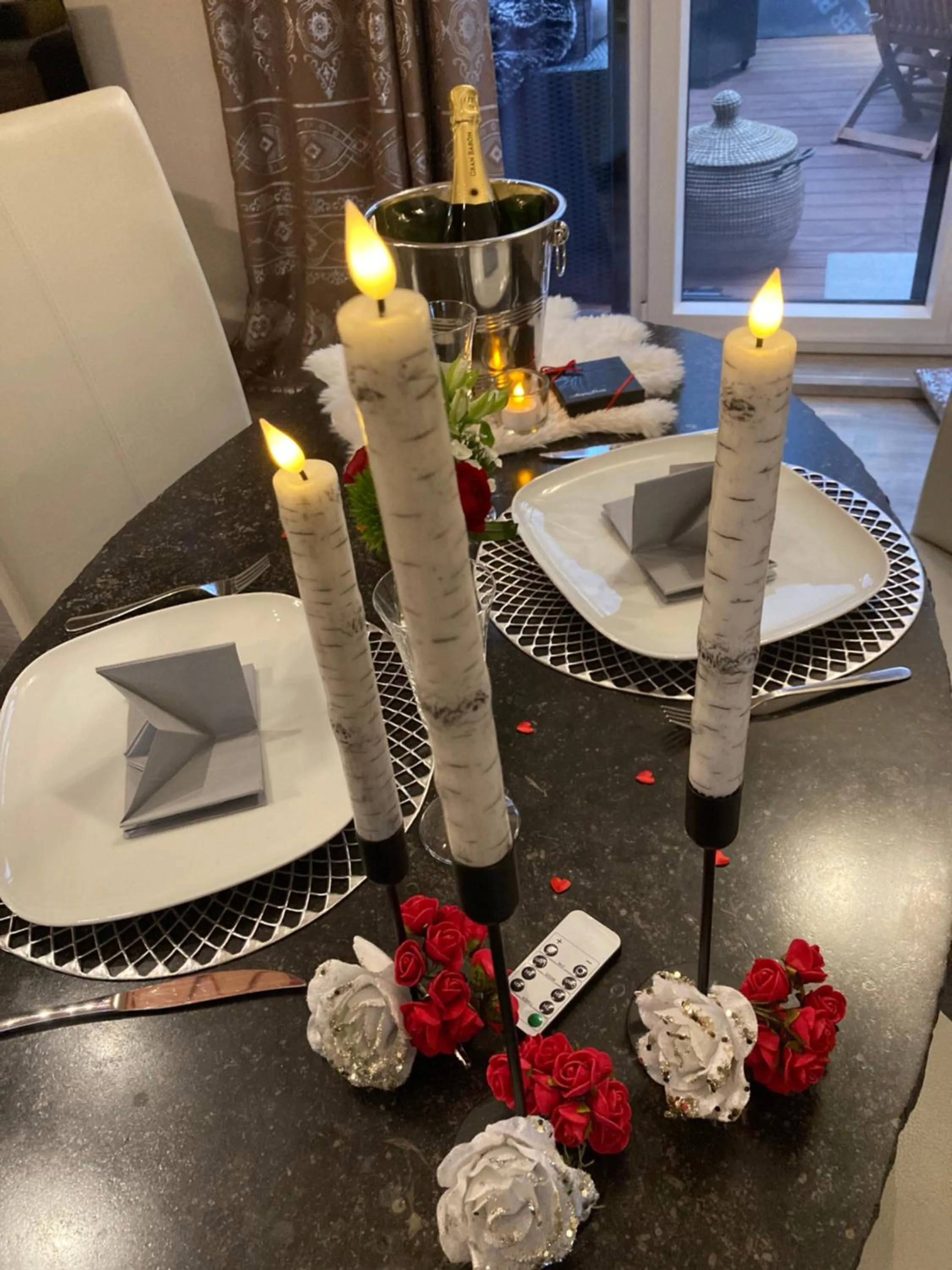 Decorative detail in Le Nid d'Ange