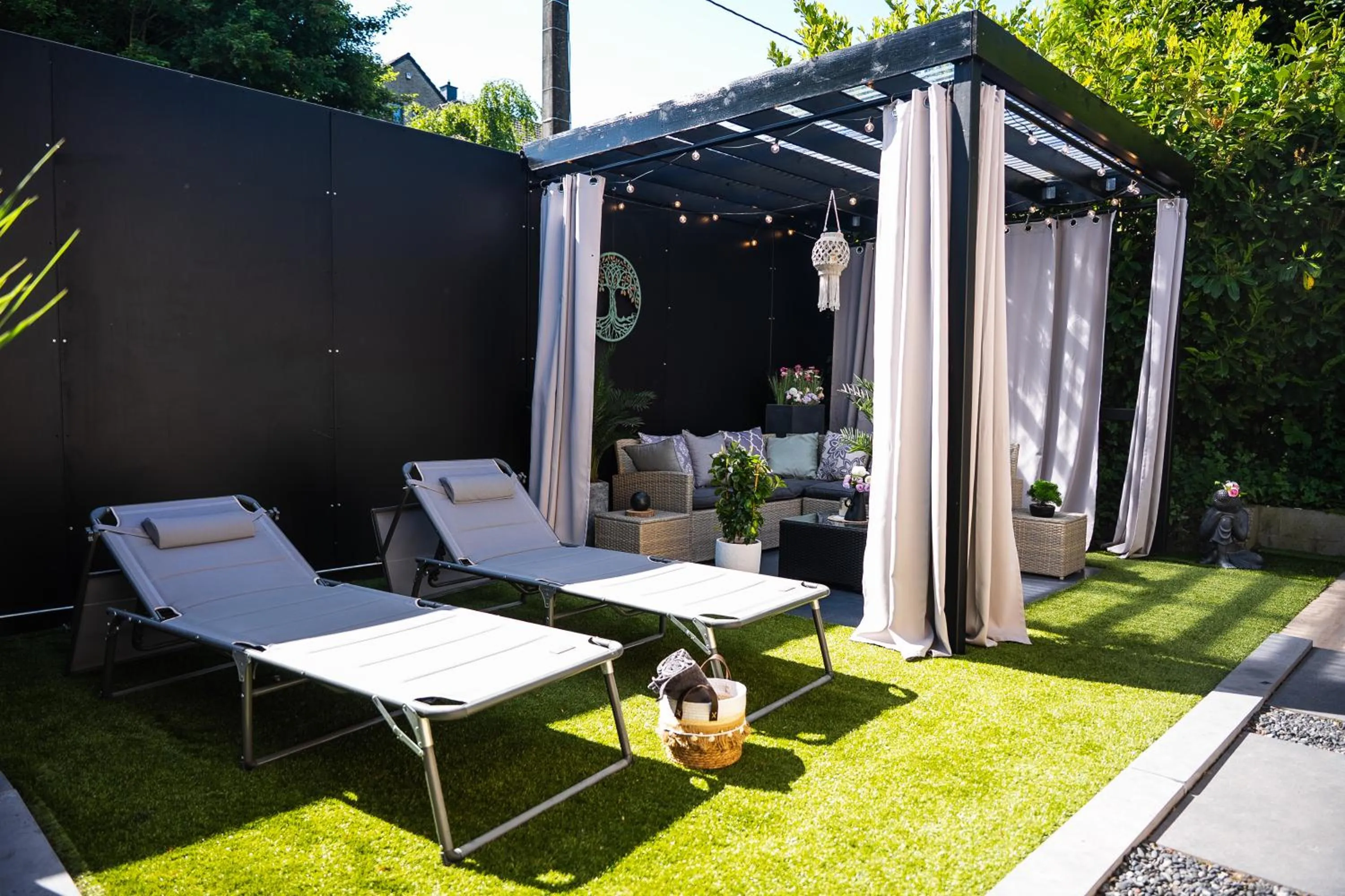 Patio in Le Nid d'Ange