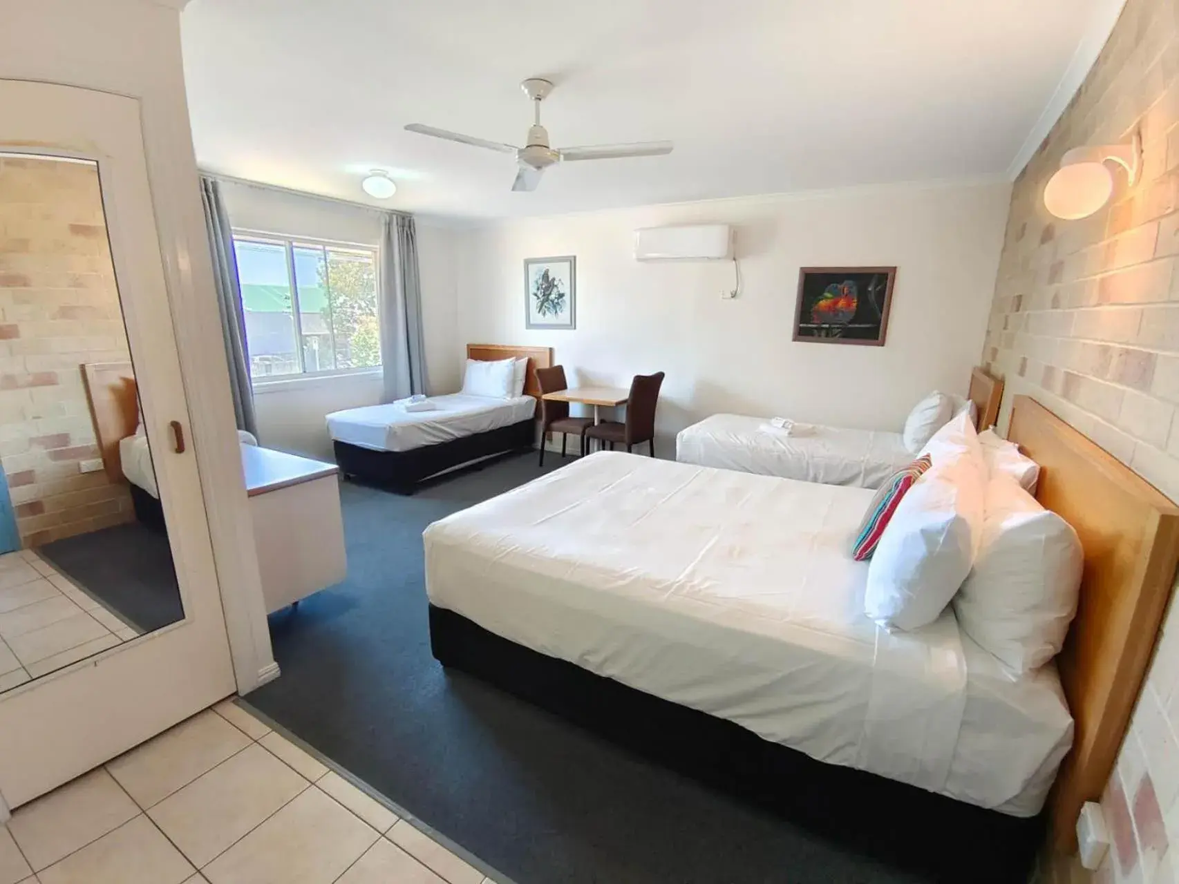 Family Room in Best Western Ambassador Motor Lodge Family Room in Best Western Ambassador Motor Lodge