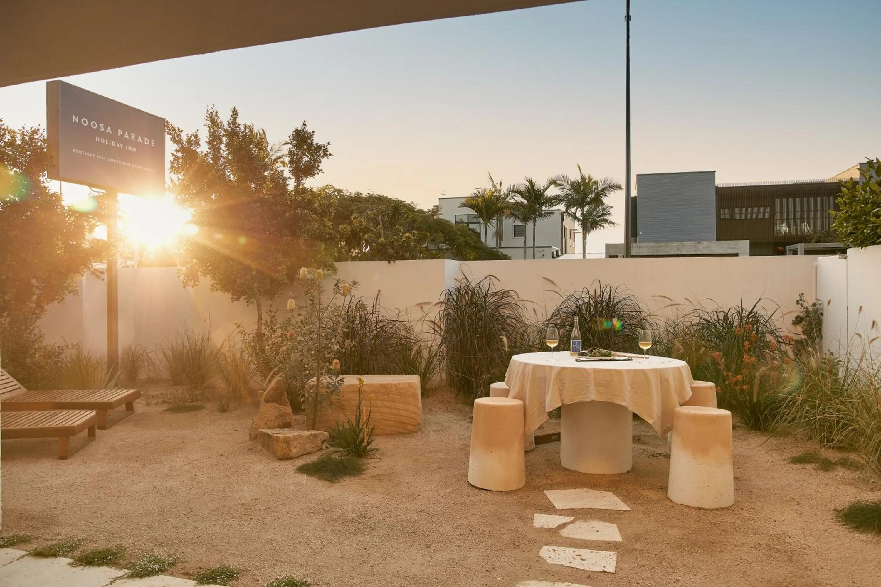 Garden view in Noosa Parade Holiday Inn