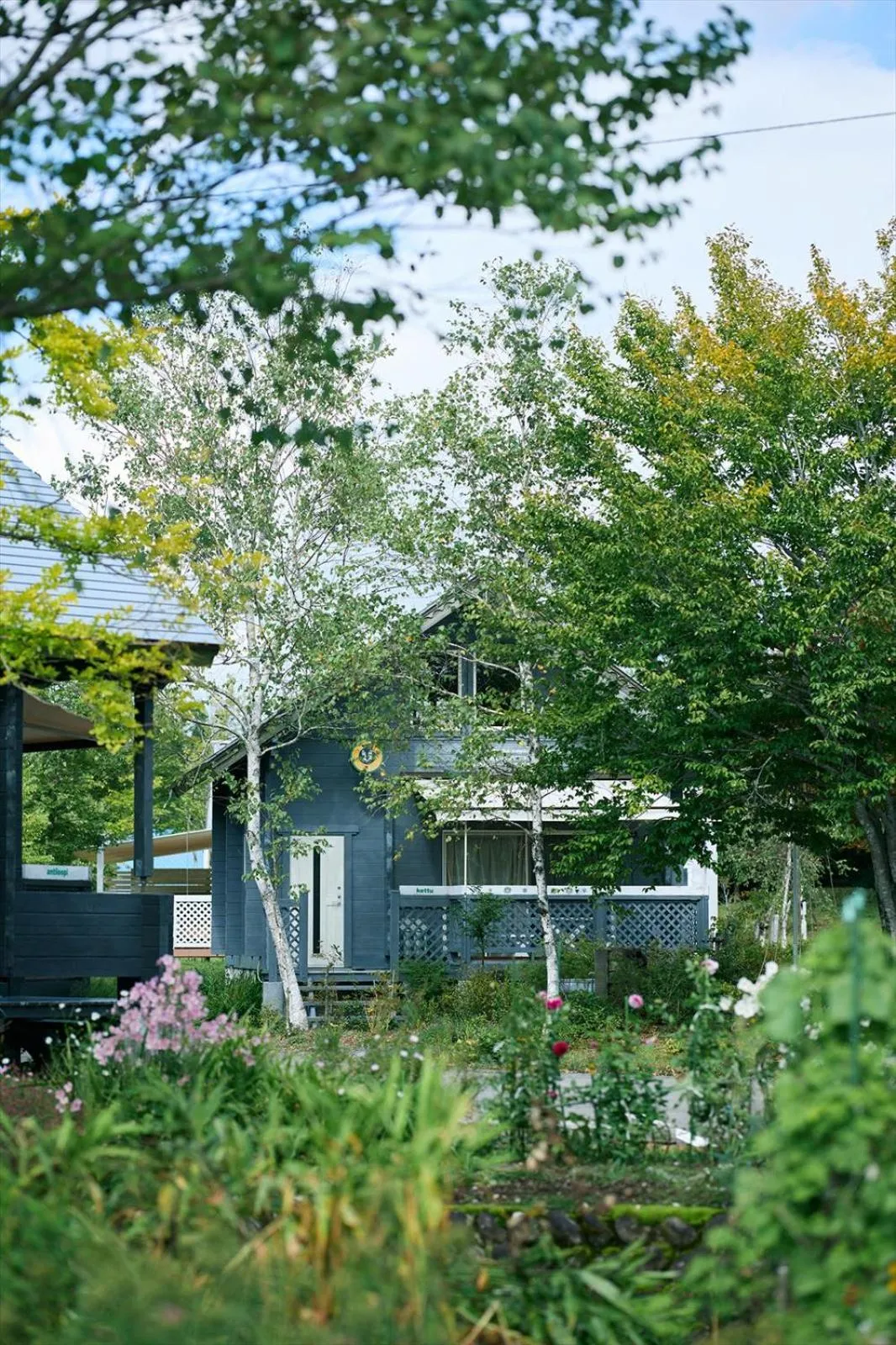 Holiday House Green Garden