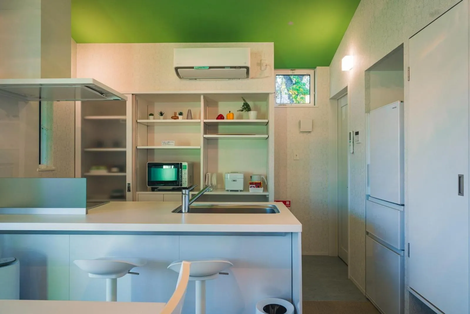 Kitchen or kitchenette in Holiday House Green Garden