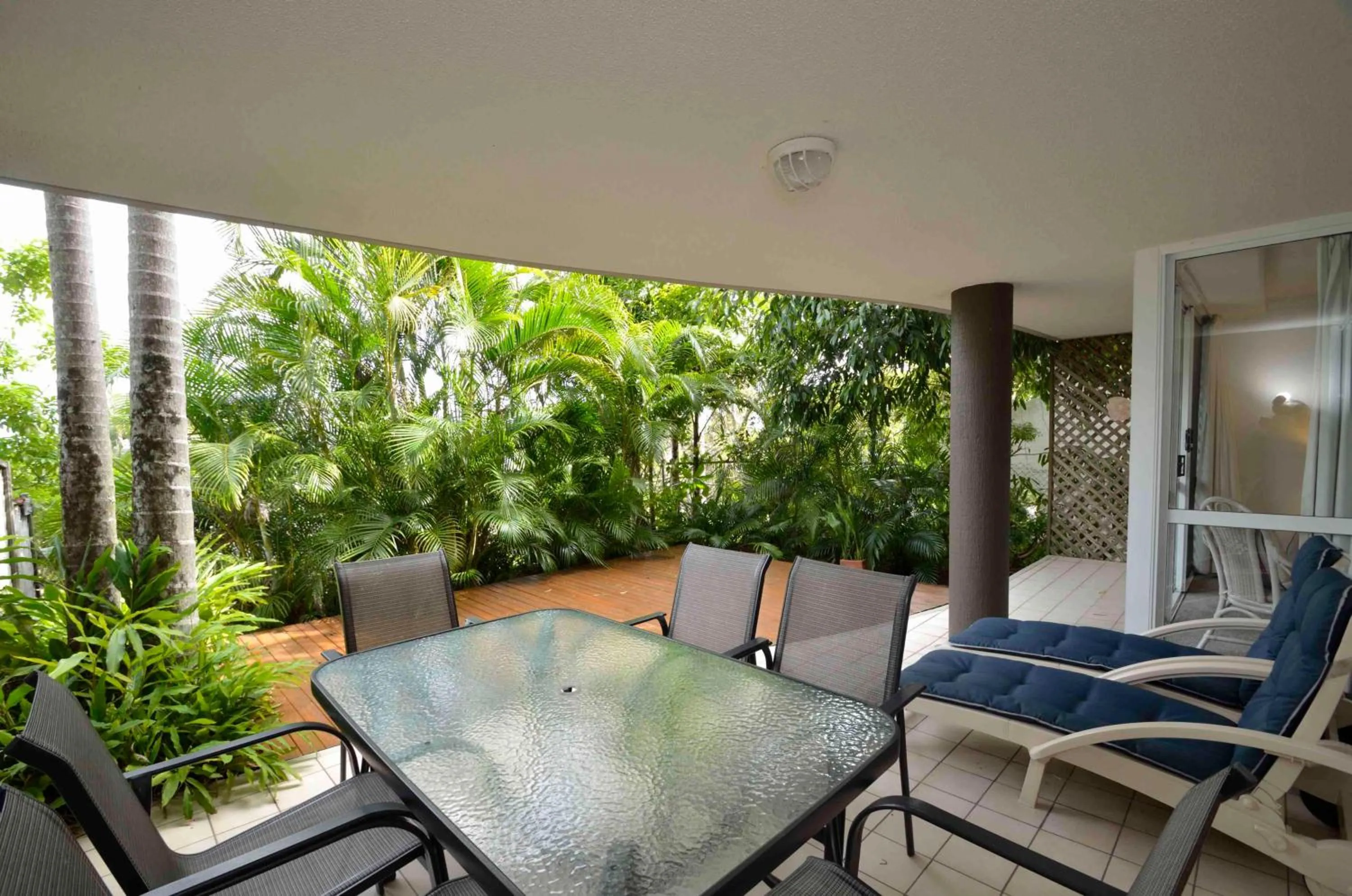 Day in Noosa Hill Resort