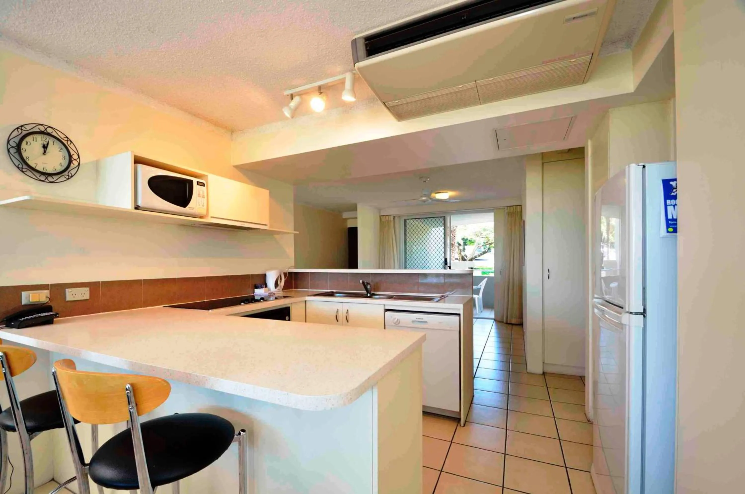 Kitchen or kitchenette in Noosa Hill Resort