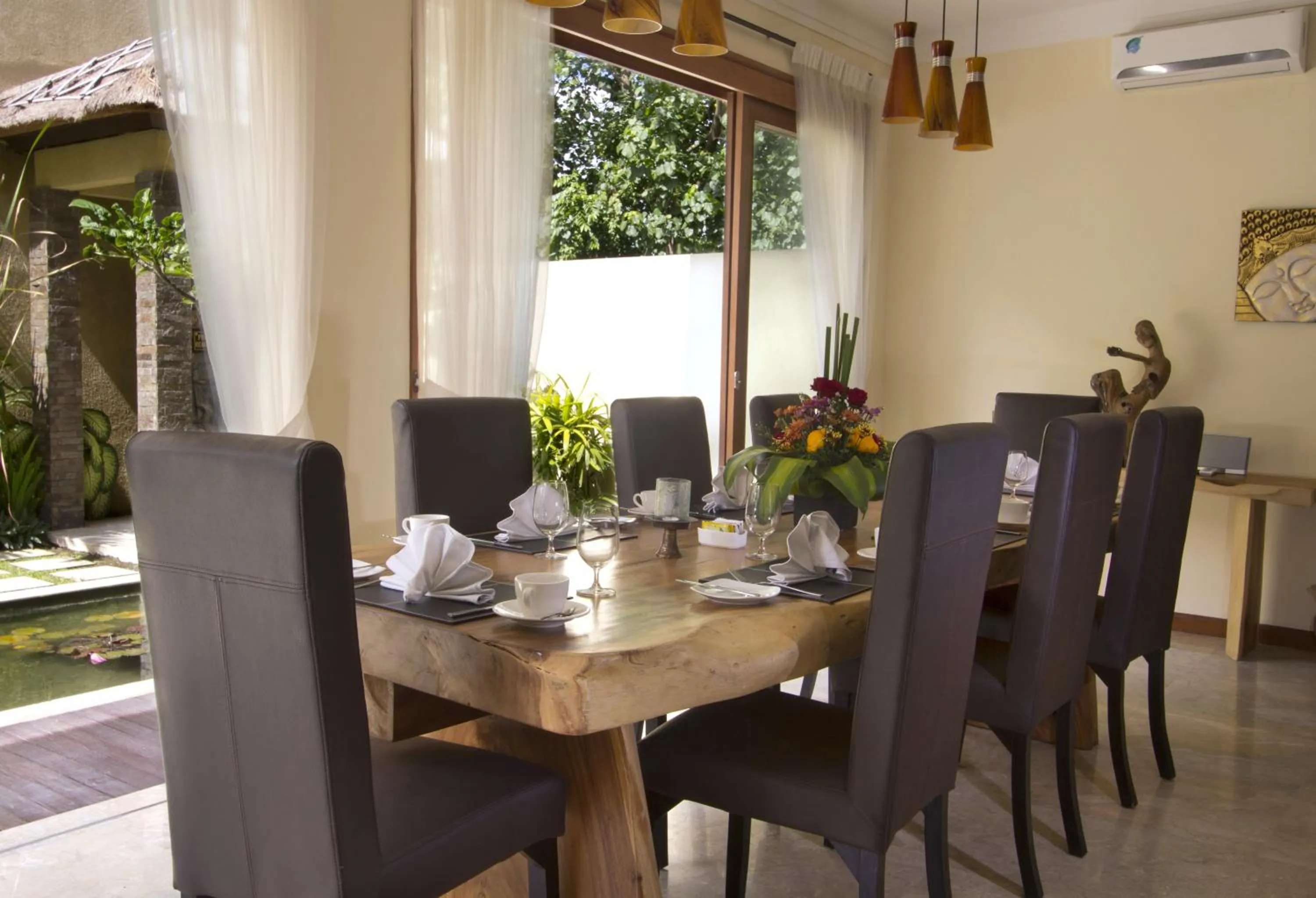 Dining area in O Villas Seminyak - 2026 Earlybirds ON SALE!