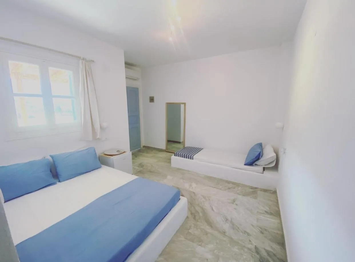 Bedroom in Nissos Ios