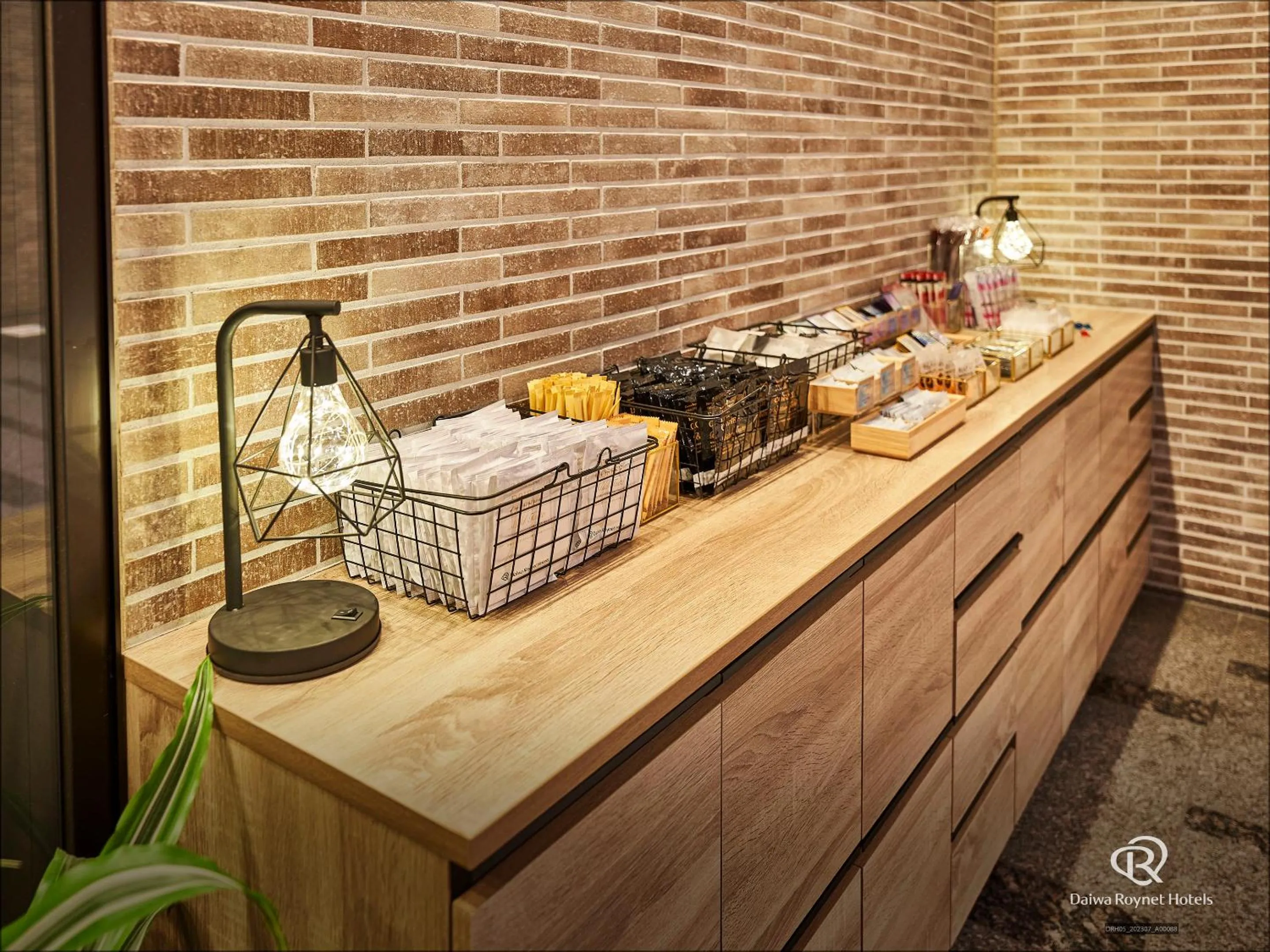 Lobby or reception in Daiwa Roynet Hotel Kyoto Shijo Karasuma