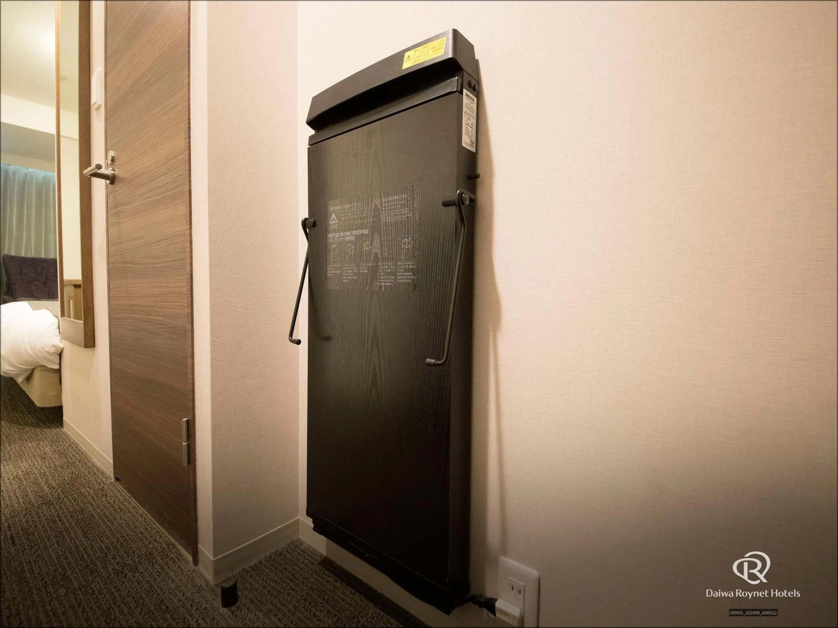 Photo of the whole room, Bed in Daiwa Roynet Hotel Kyoto Shijo Karasuma