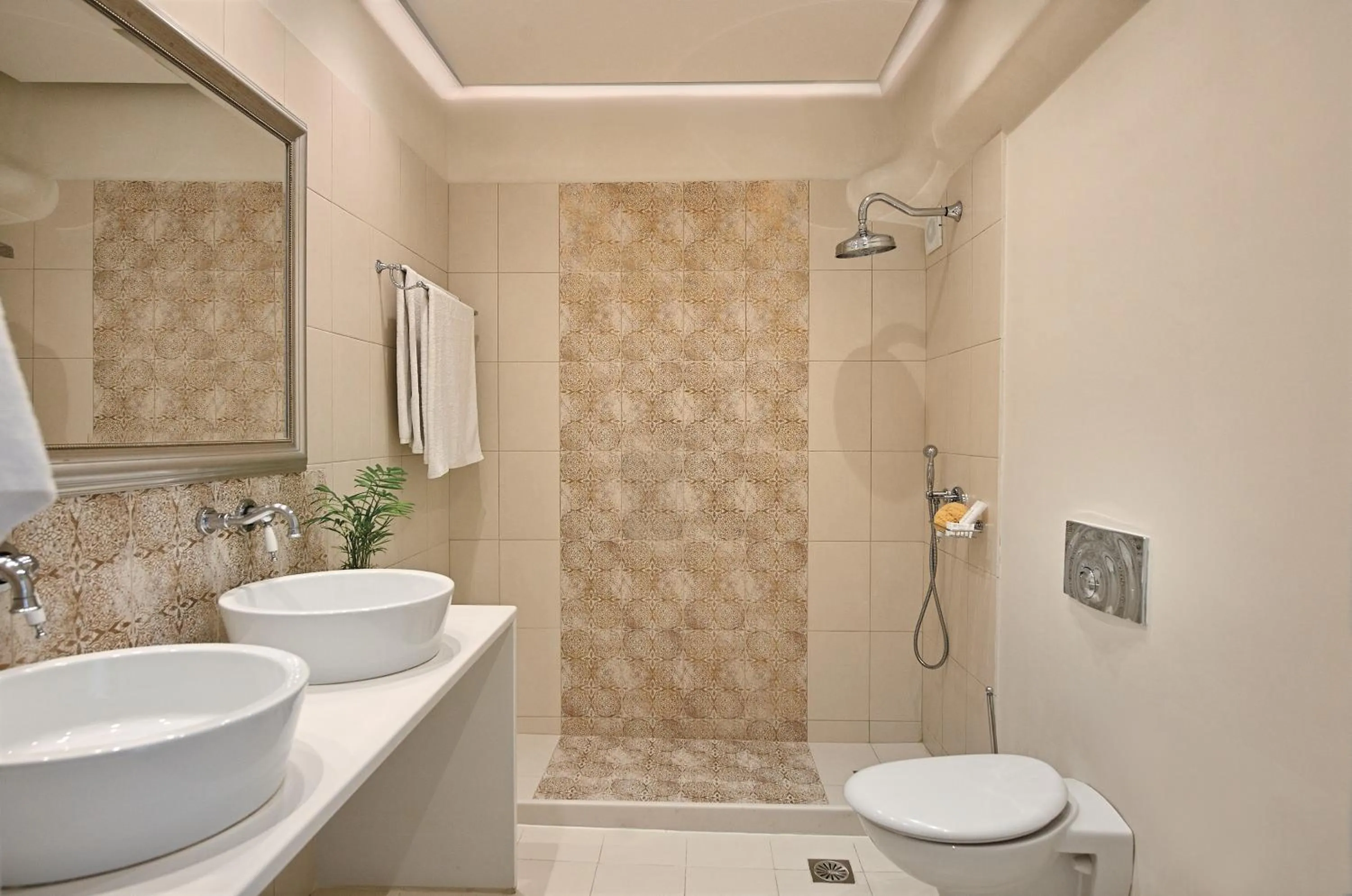 Shower in Erato Hotel Mykonos