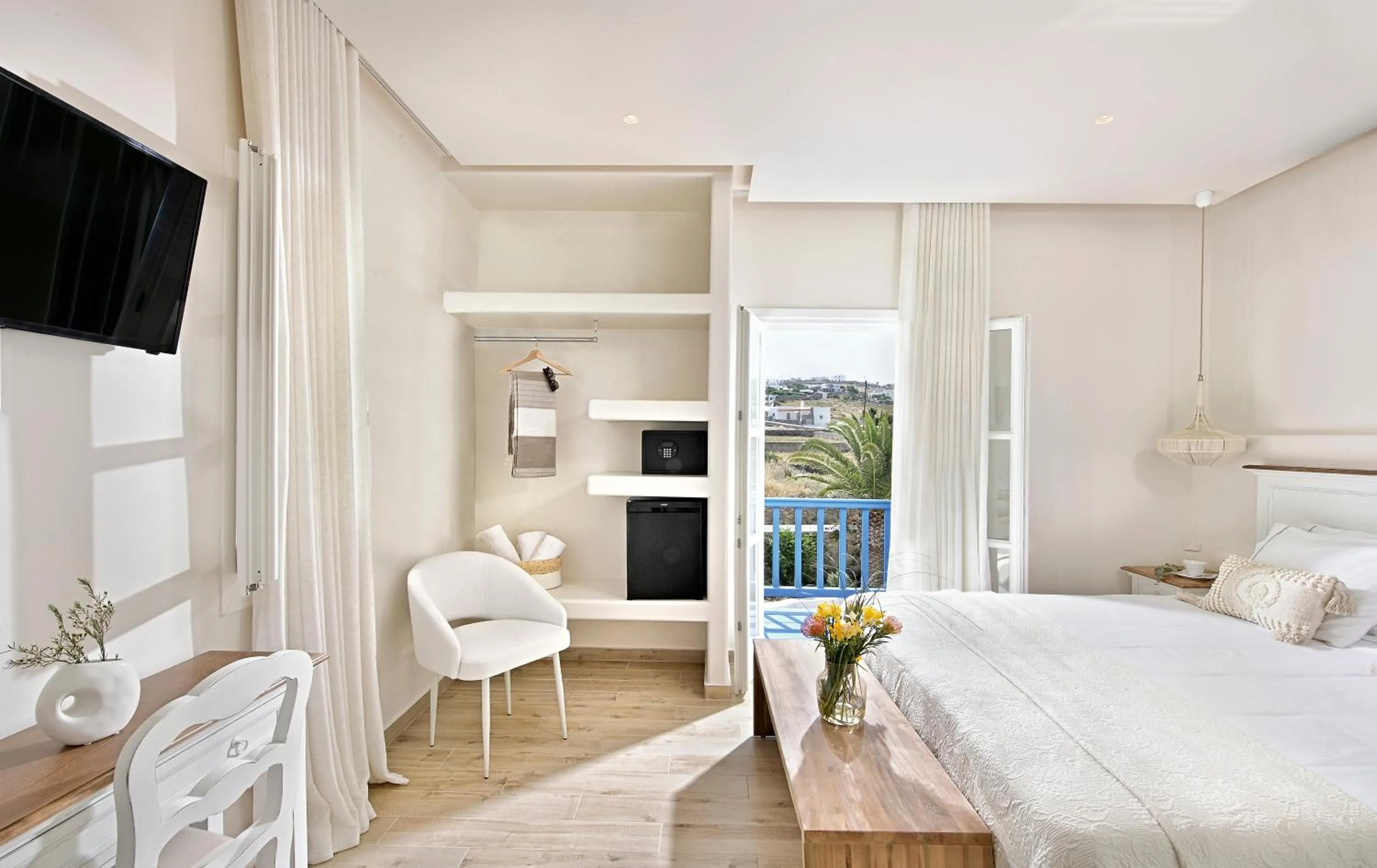 Bed in Erato Hotel Mykonos