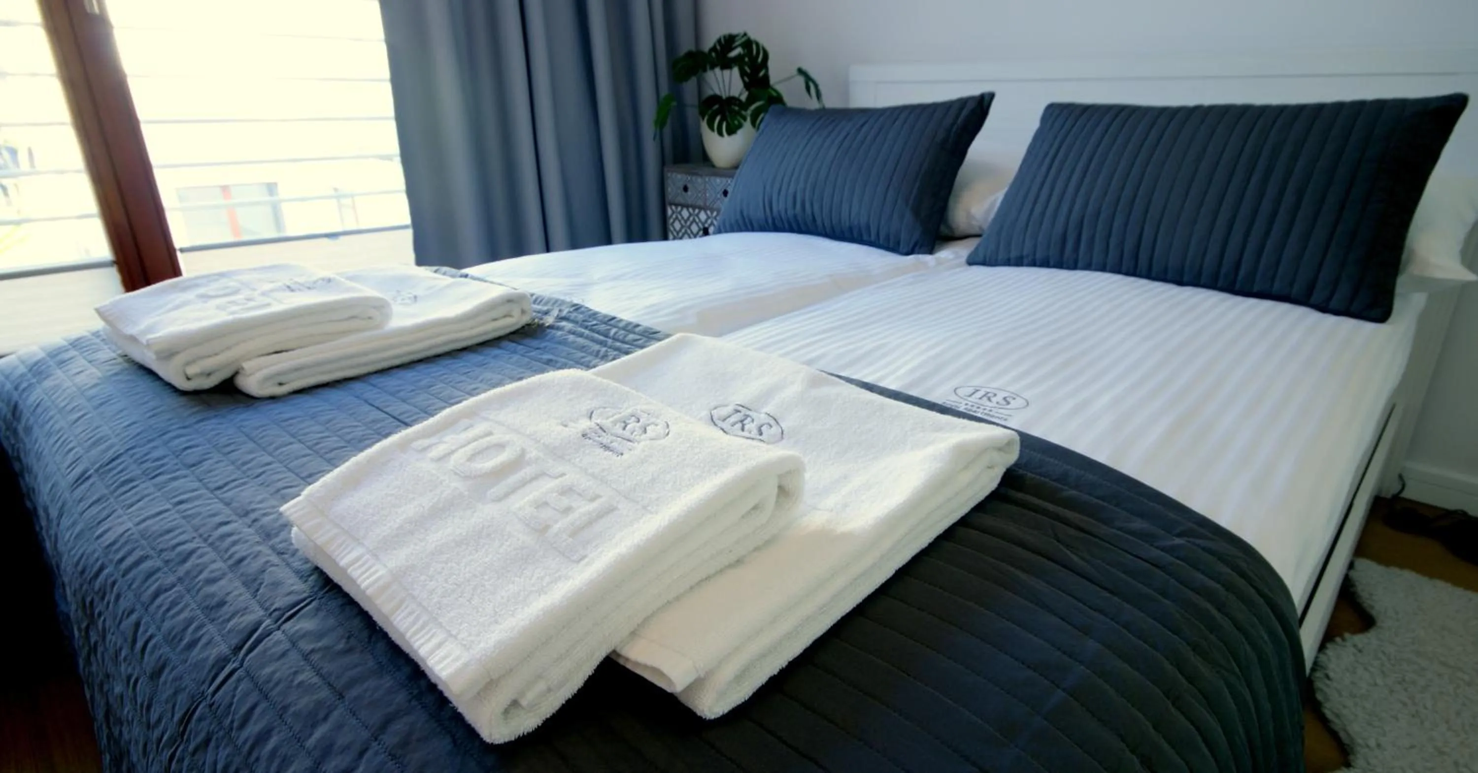 Bed in IRS ROYAL APARTMENTS Apartamenty IRS Neptun Park