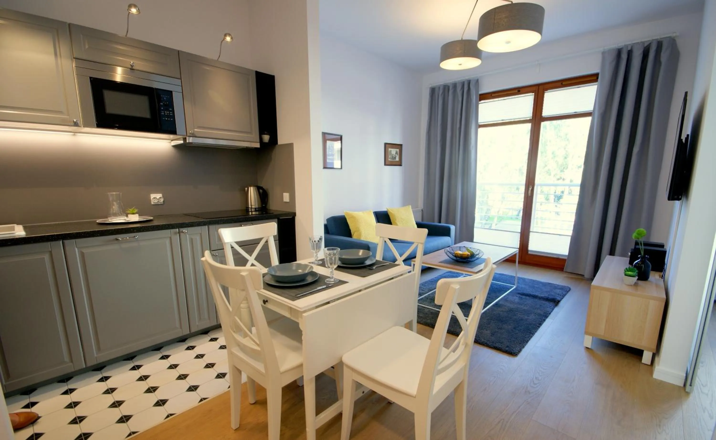 Kitchen or kitchenette in IRS ROYAL APARTMENTS Apartamenty IRS Neptun Park