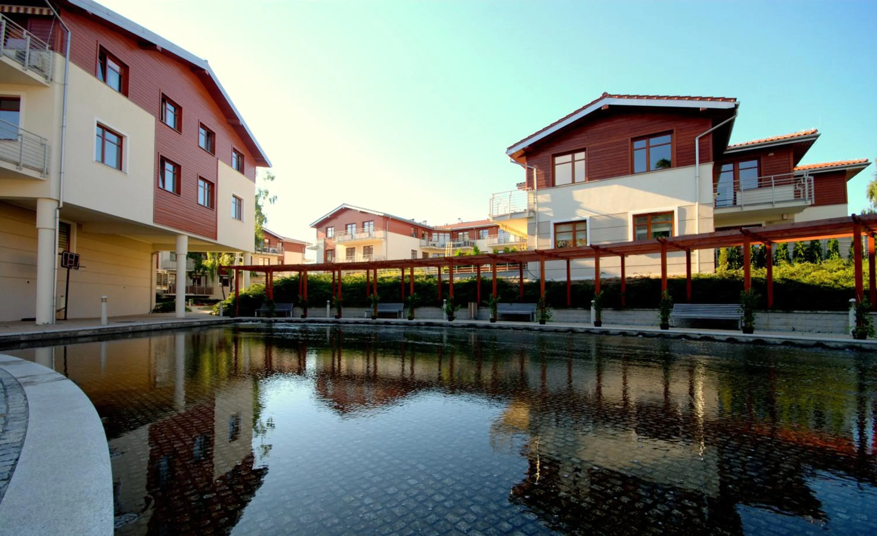 Property building in IRS ROYAL APARTMENTS Apartamenty IRS Neptun Park